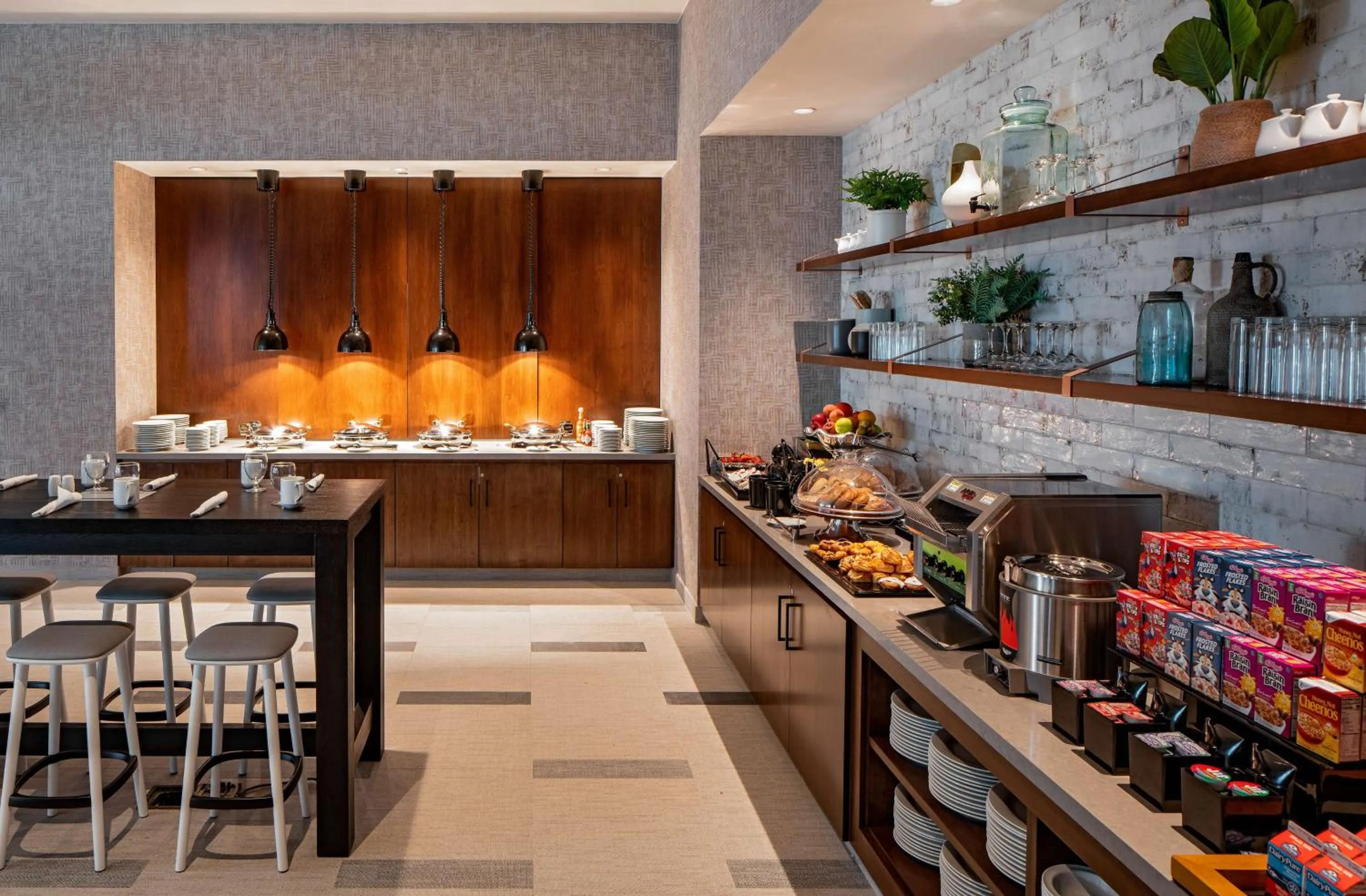 Breakfast in Hilton Garden Inn Austin University Capitol District