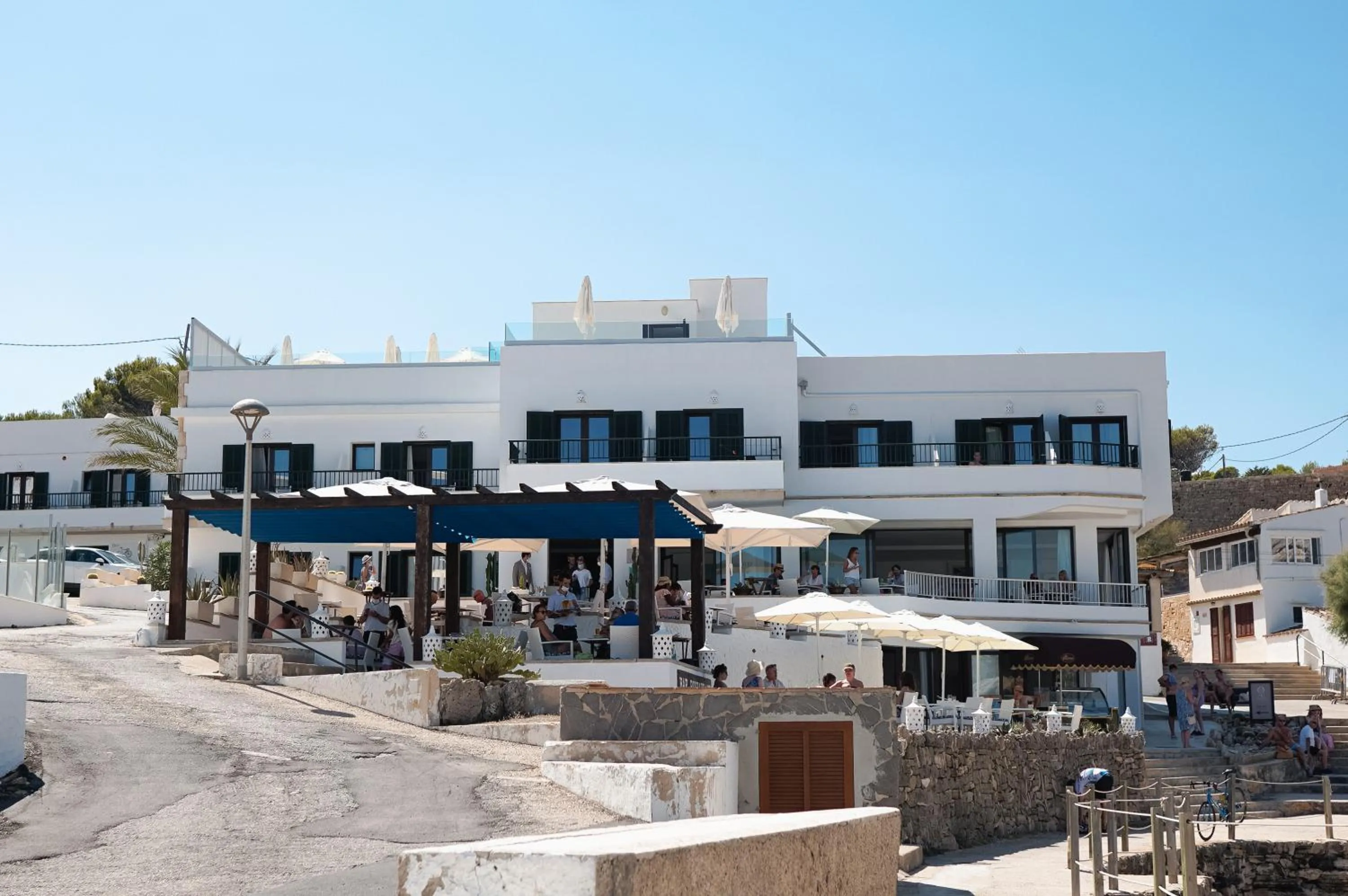 Property building in Hoposa Niu