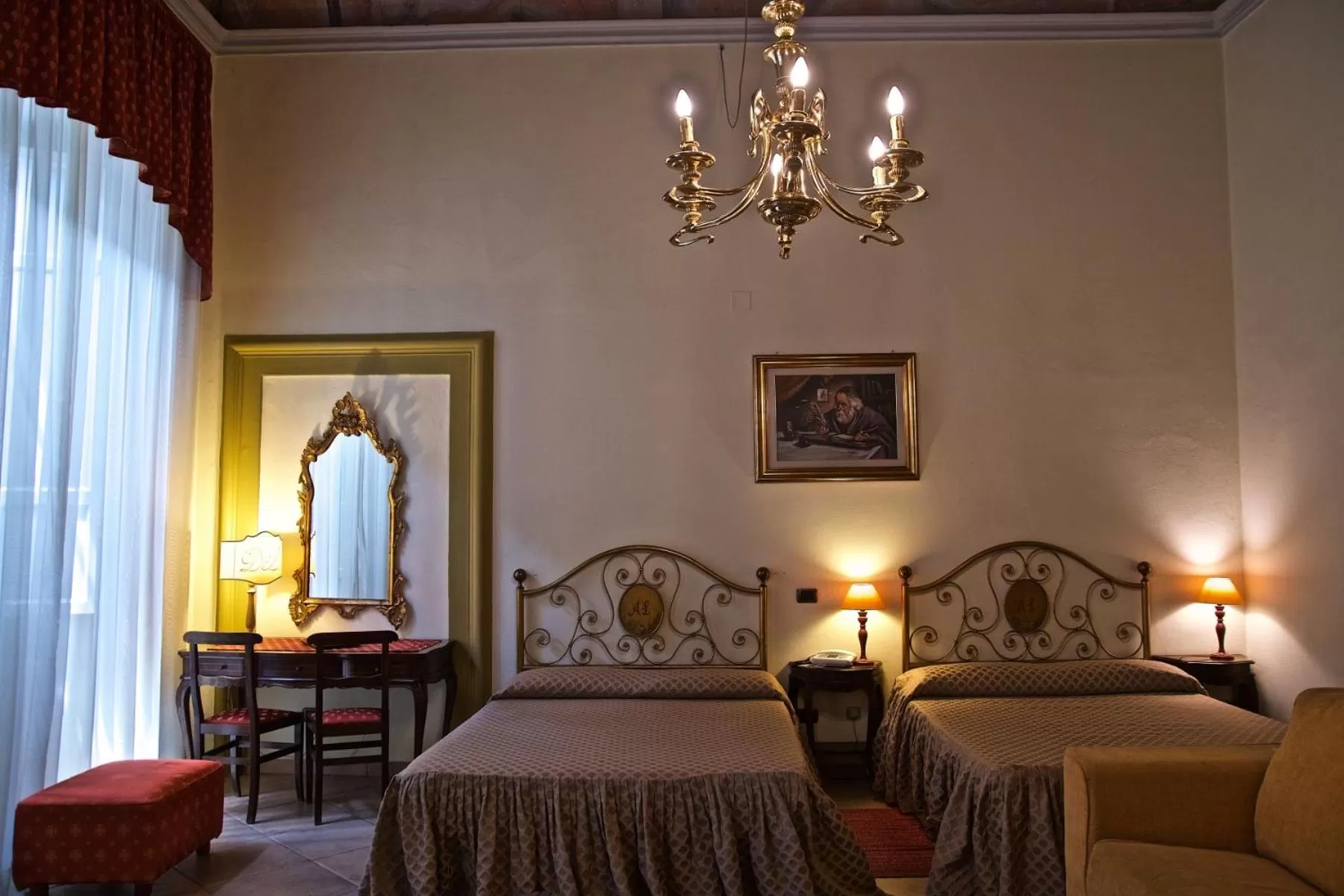 Bed in Hotel La Luna