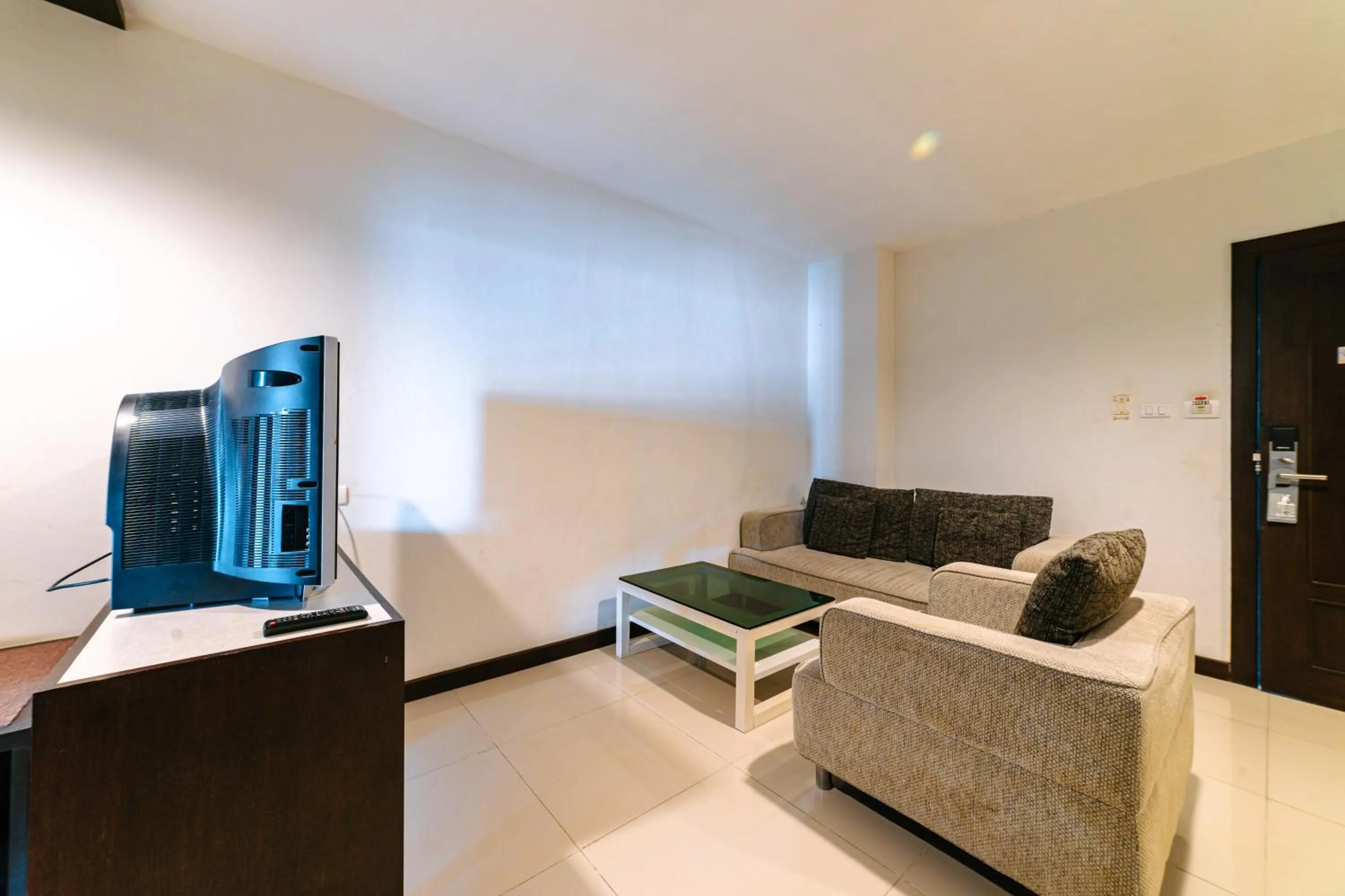 Living room in Ratana Hotel Sakdidet, PHUKET TOWN