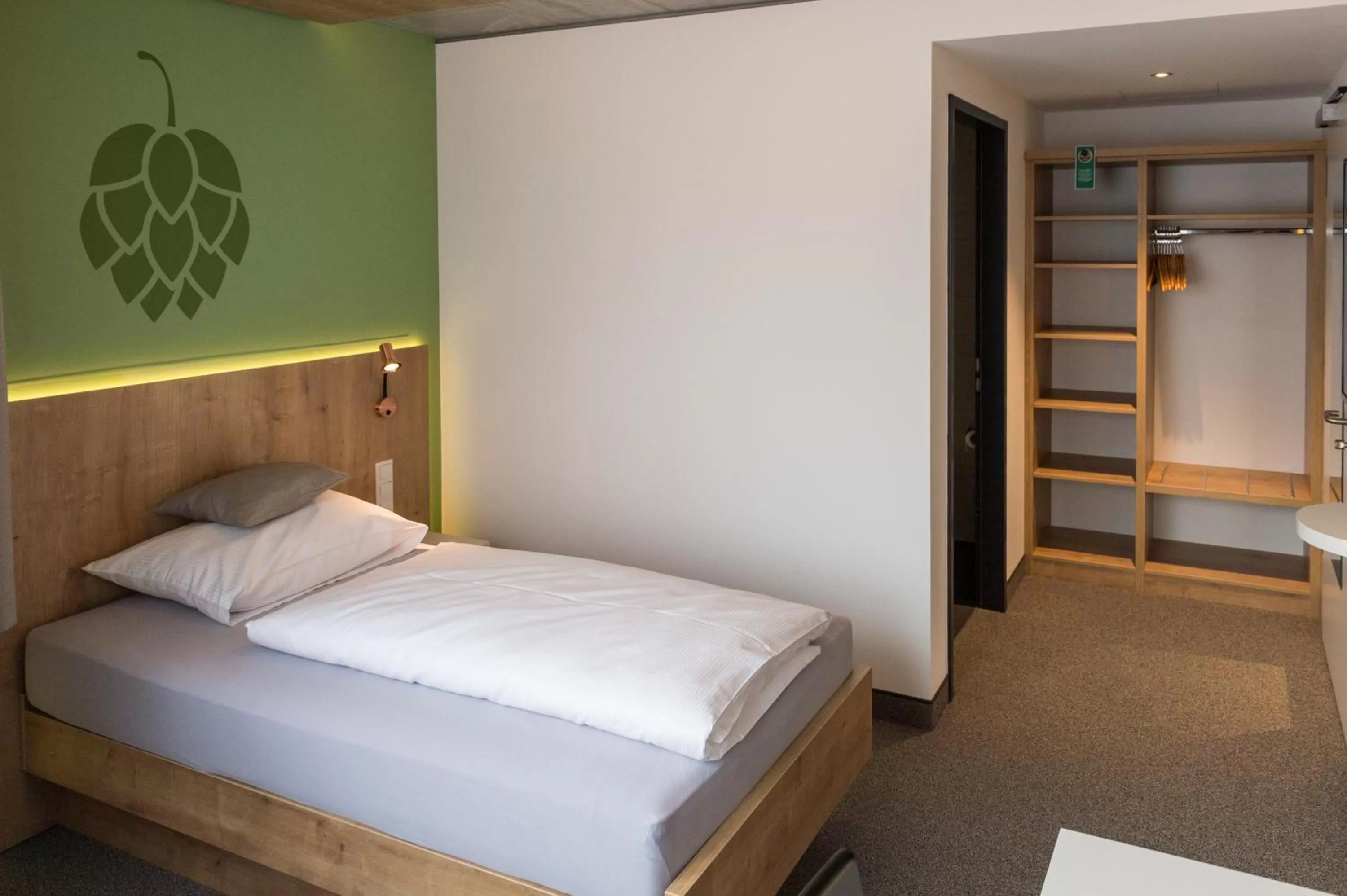 Bed in Fischer's Hotel Brauhaus 24h Self Check In