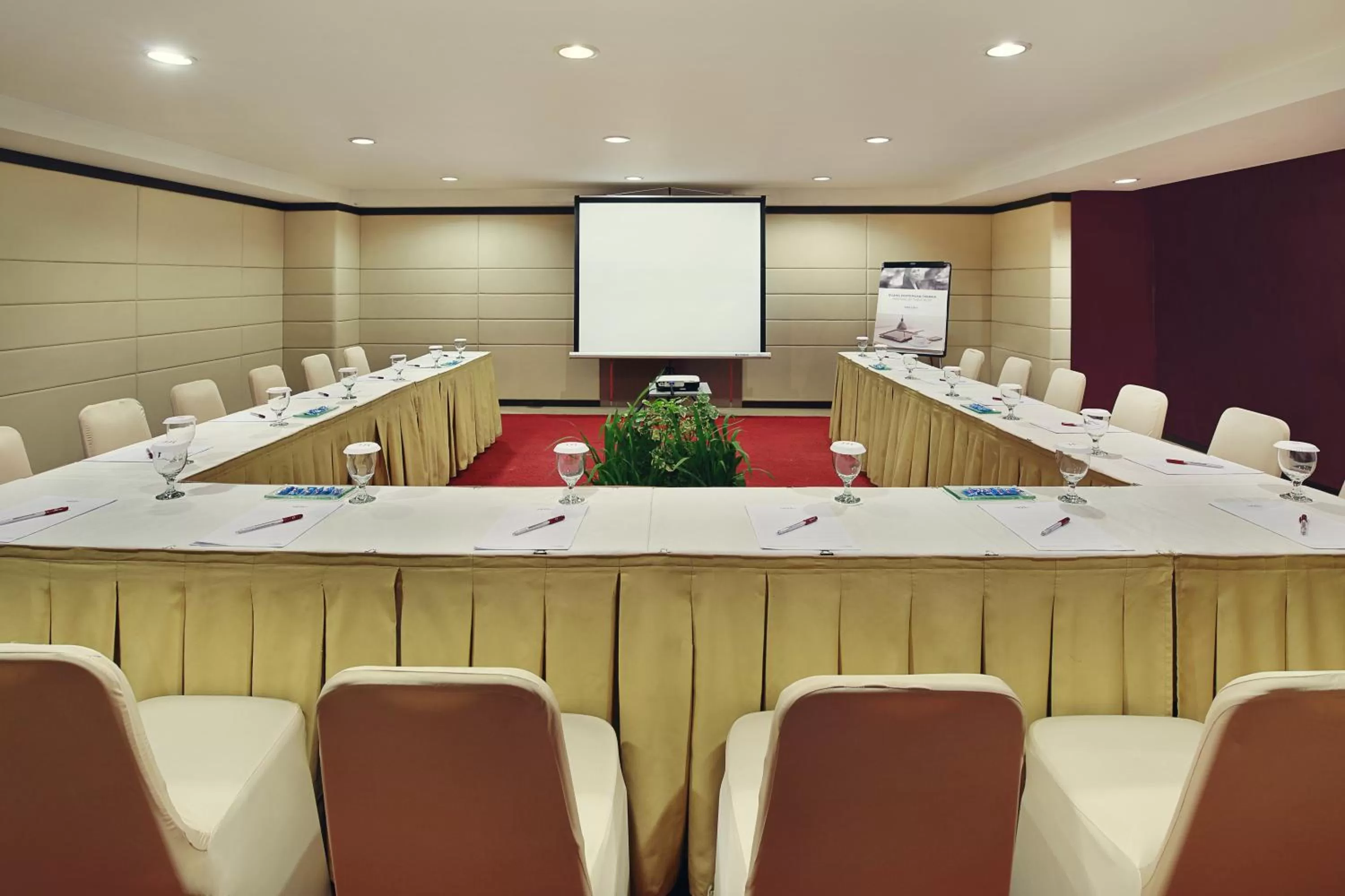 Meeting/conference room in Mercure Pontianak City Center