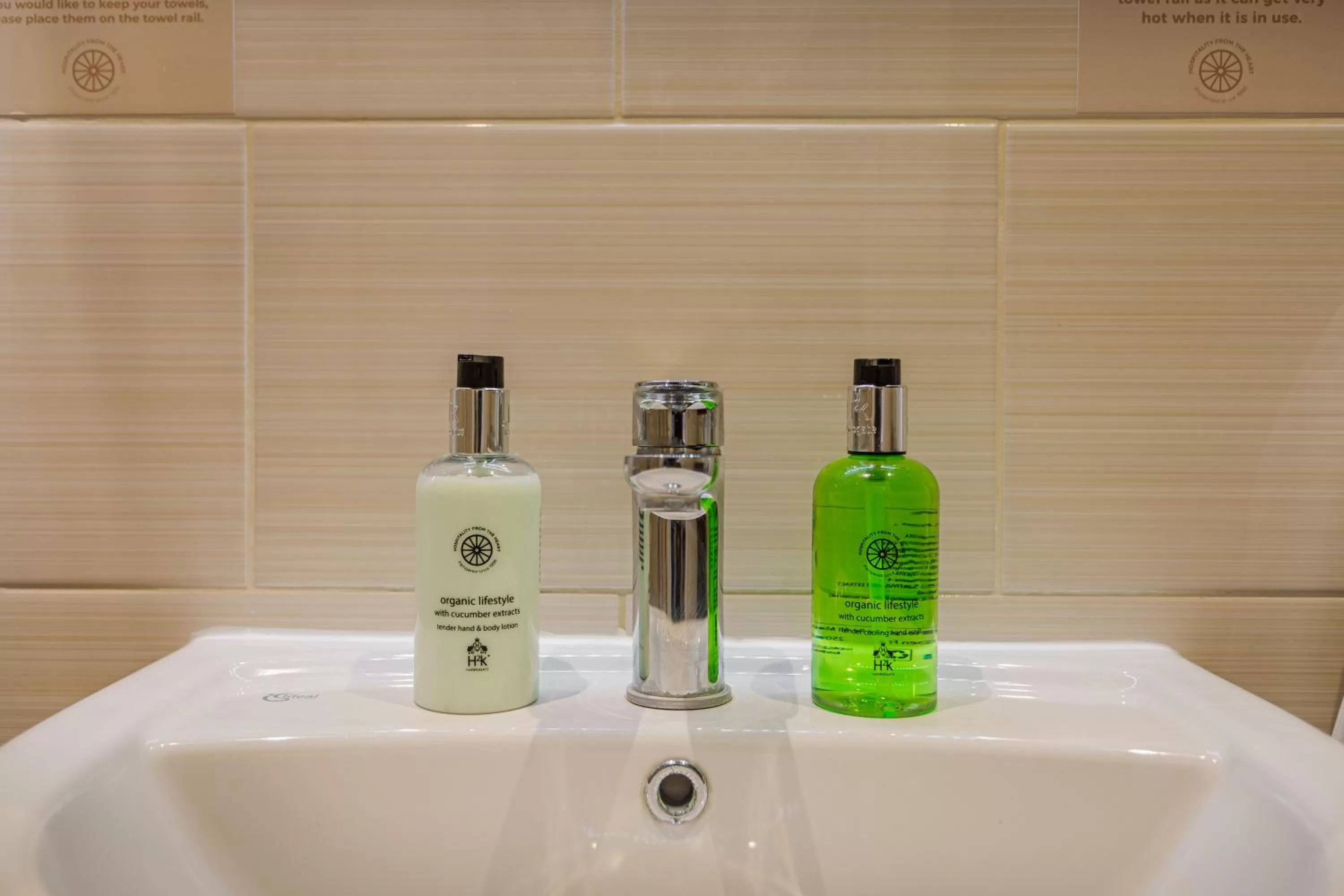 Bathroom in The Feathers Hotel, Helmsley, North Yorkshire - The Coaching Inn Group