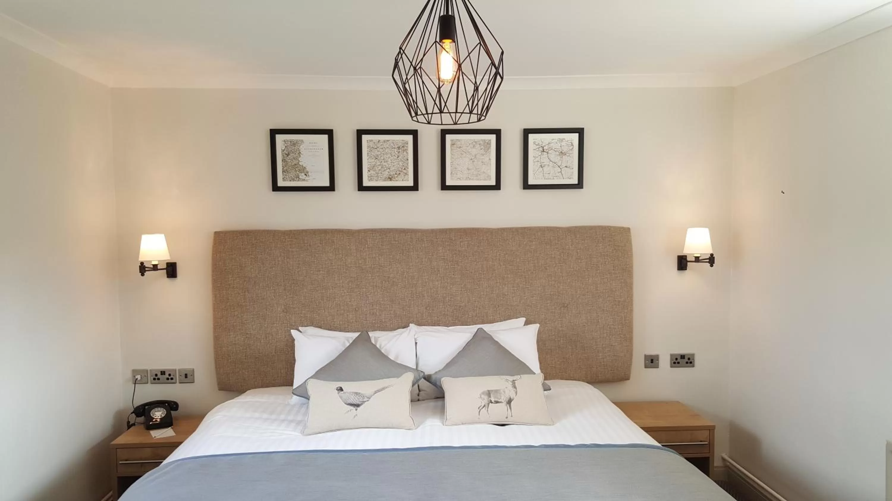 Bedroom, Bed in Horwood House Hotel