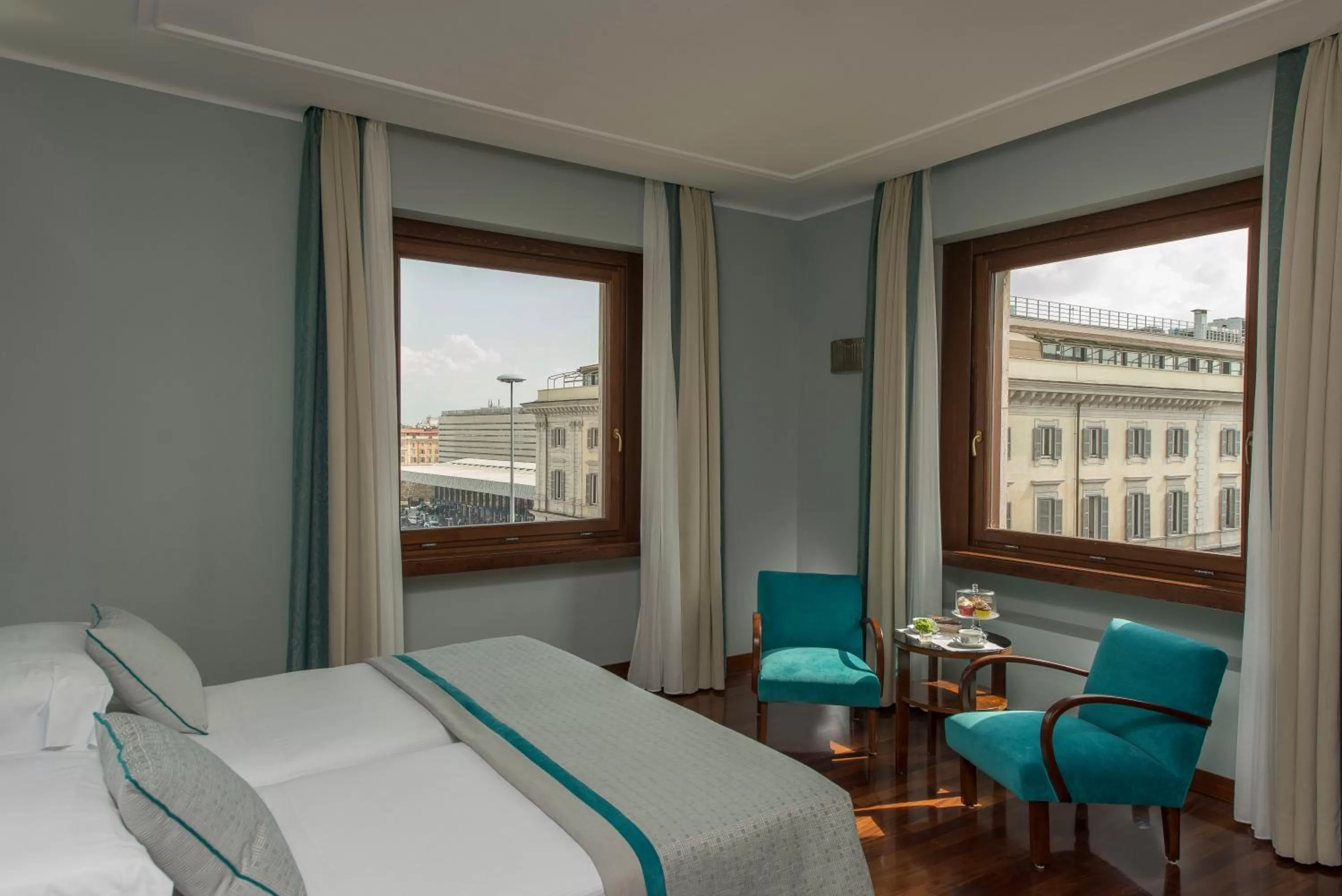 Premium Deluxe Double or Twin Room in Bettoja Hotel Mediterraneo