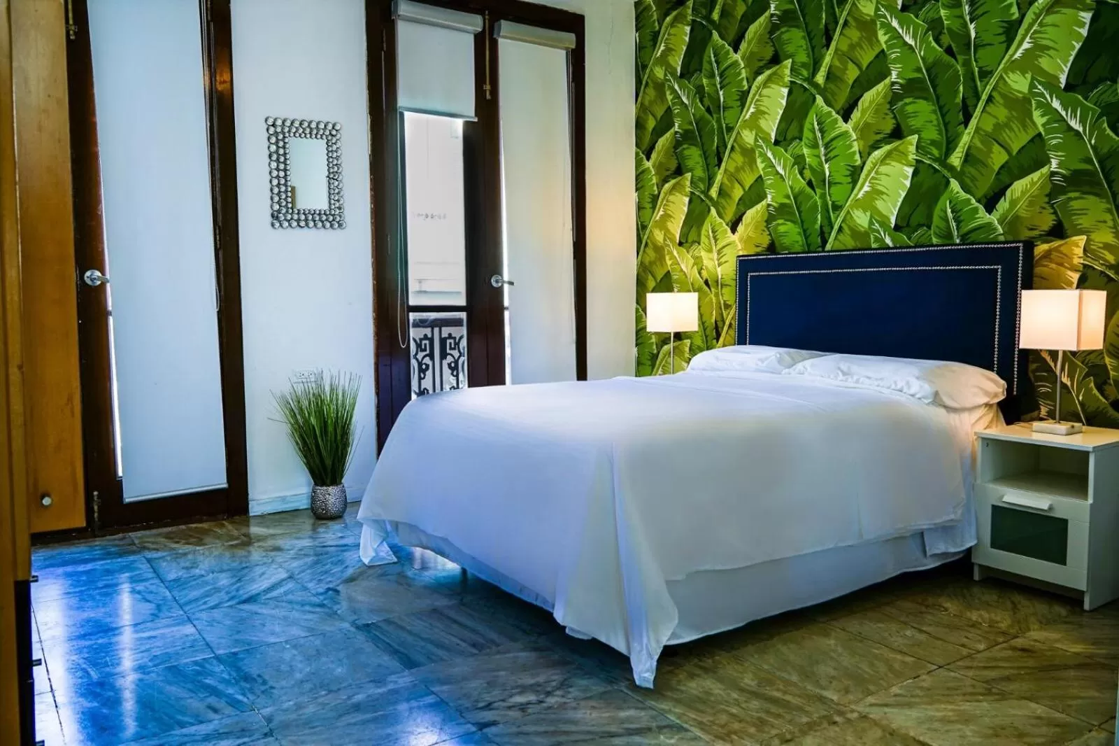 Photo of the whole room, Bed in Navona Studios