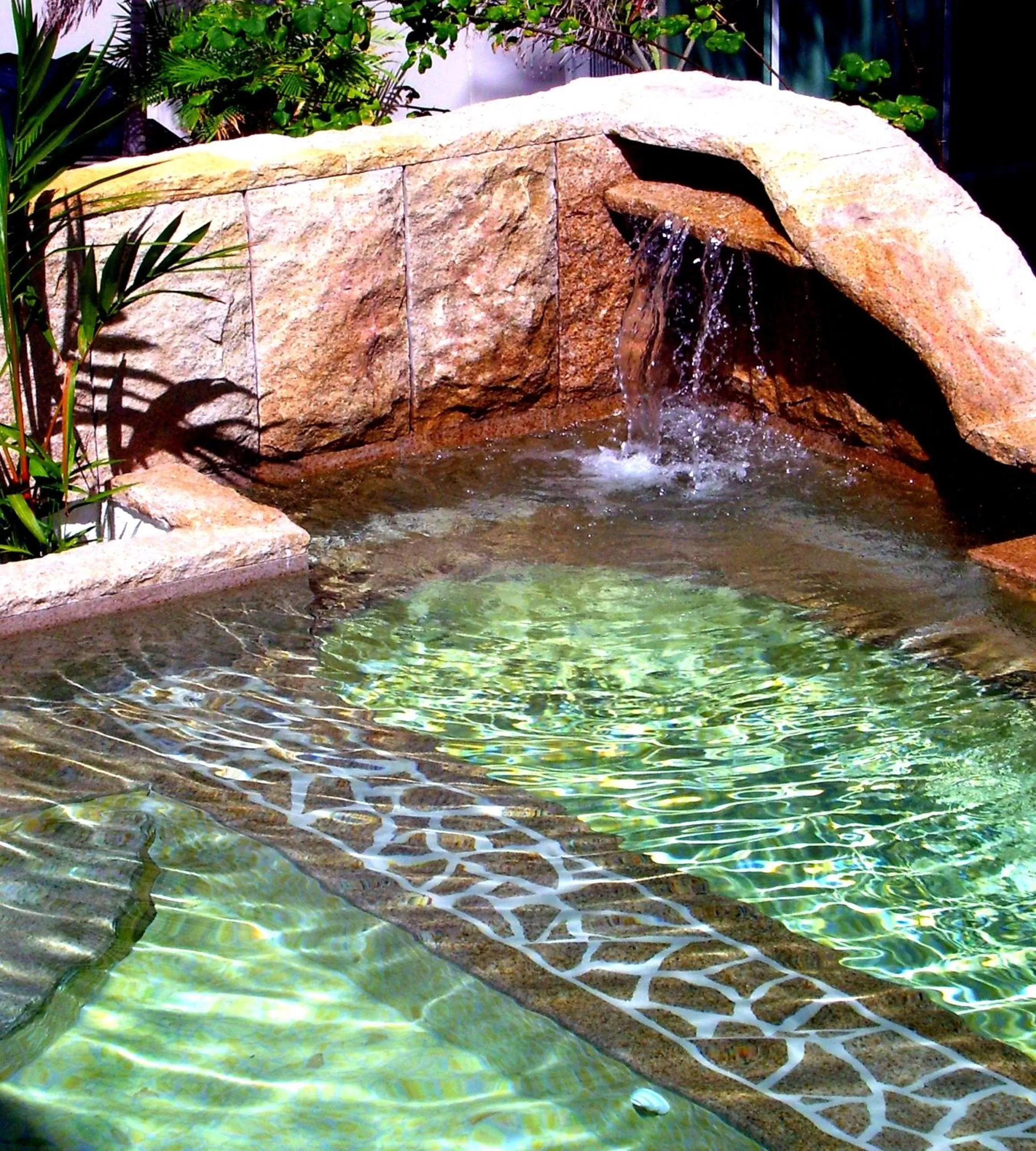 Swimming pool in Acacia Boutique Hotel