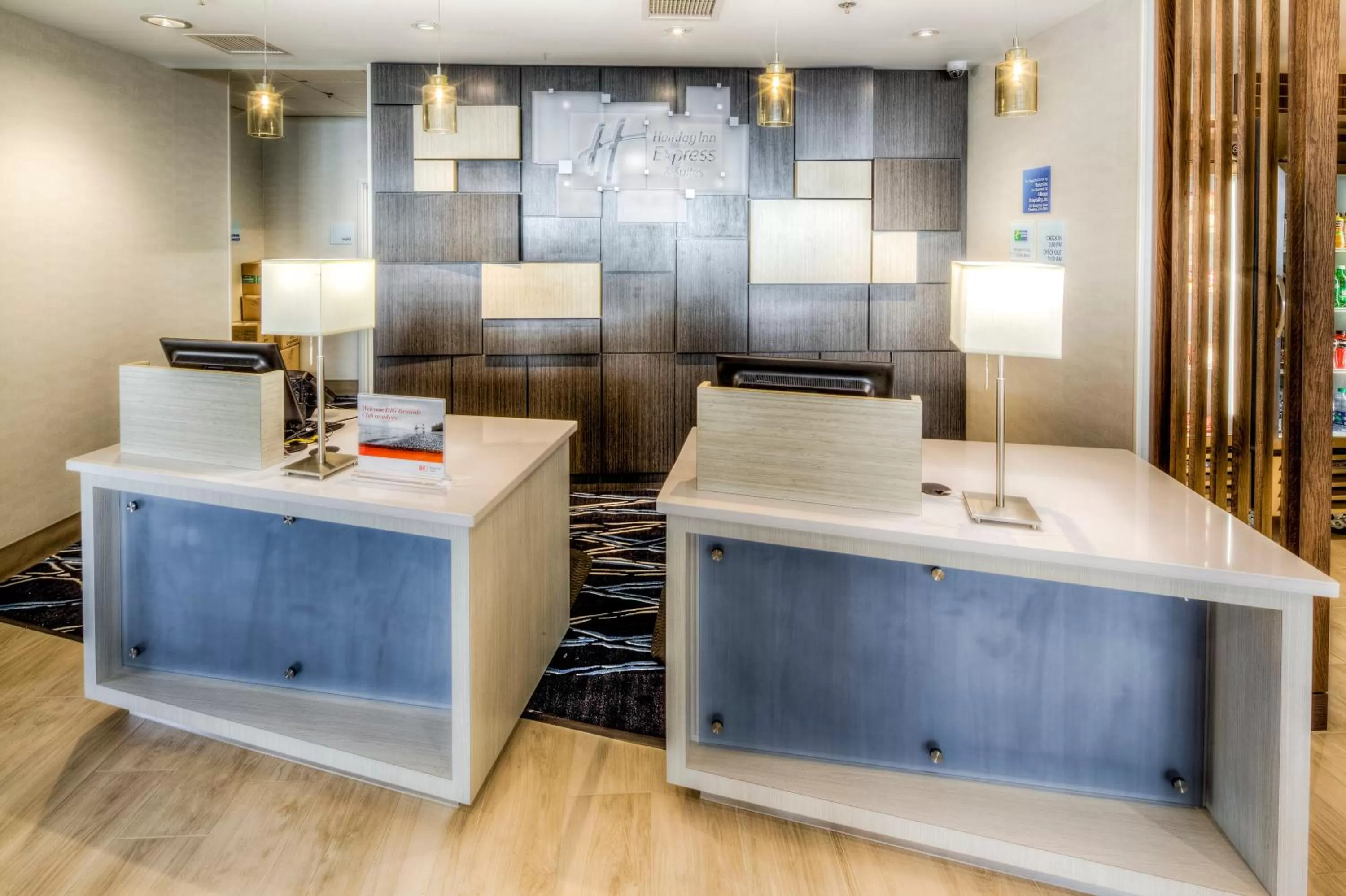 Property building in Holiday Inn Express & Suites Cleveland/Westlake by IHG