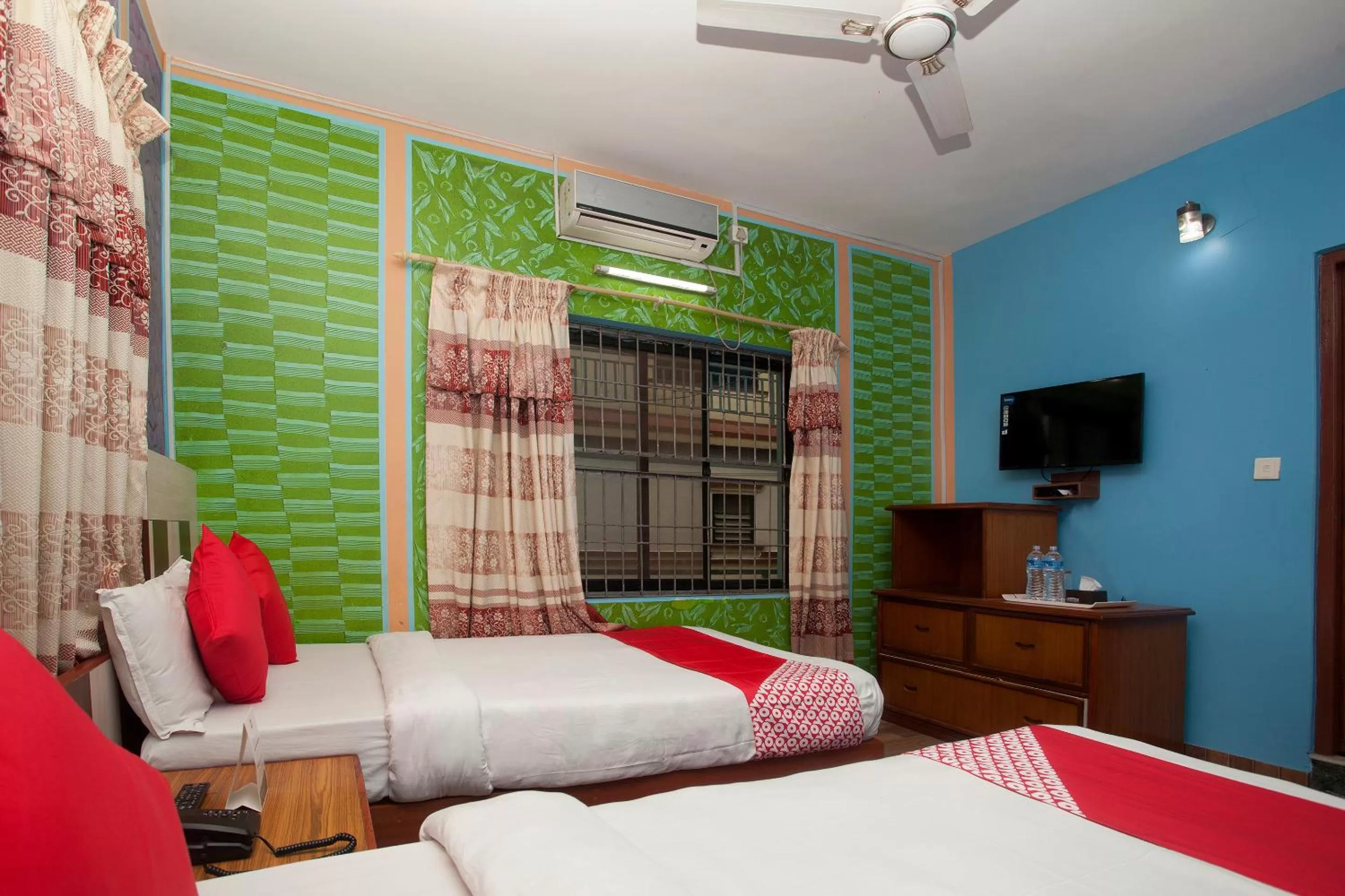 Bed in Hotel Middle Point Pvt Ltd