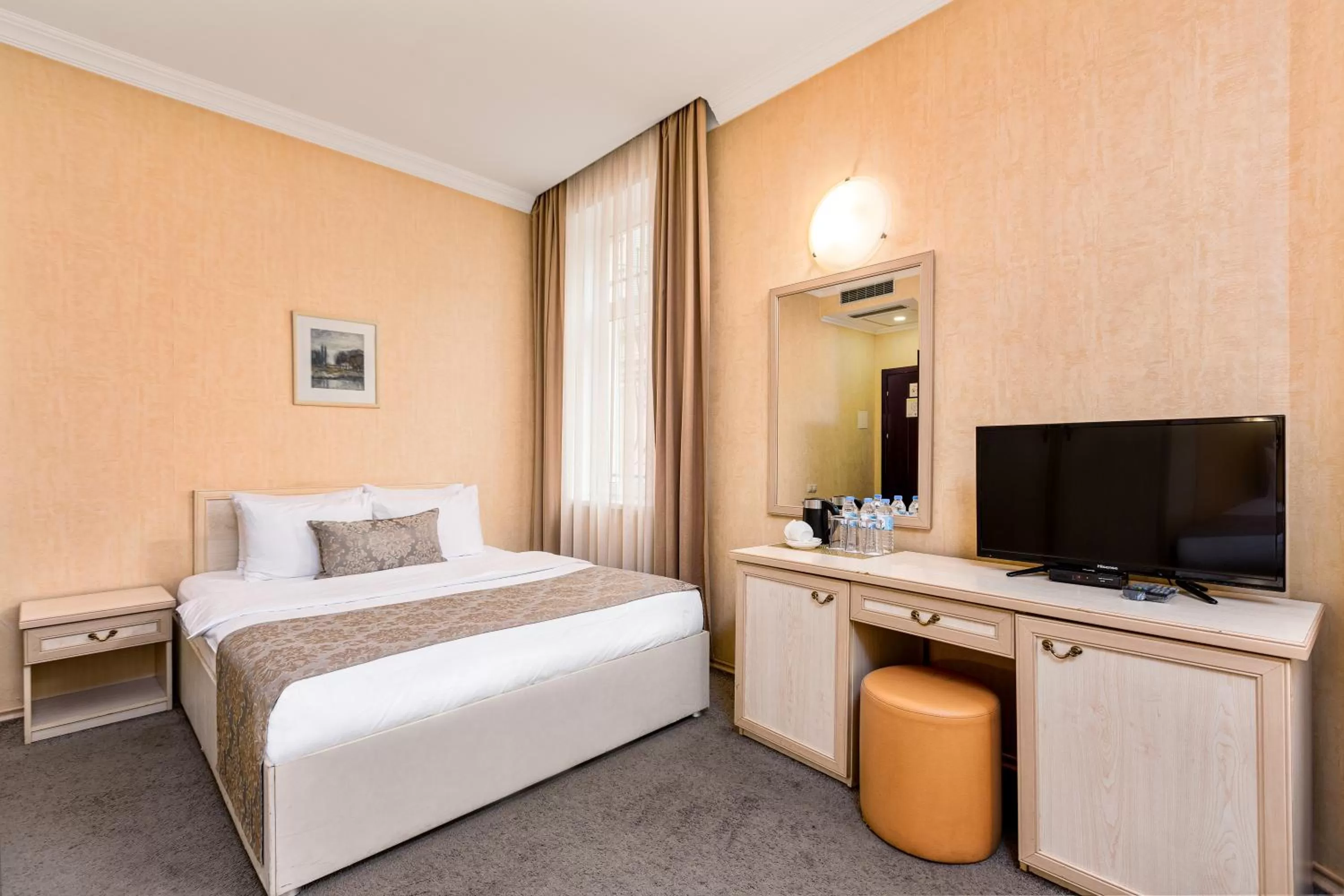 Photo of the whole room, Bed in Sharden Hotel