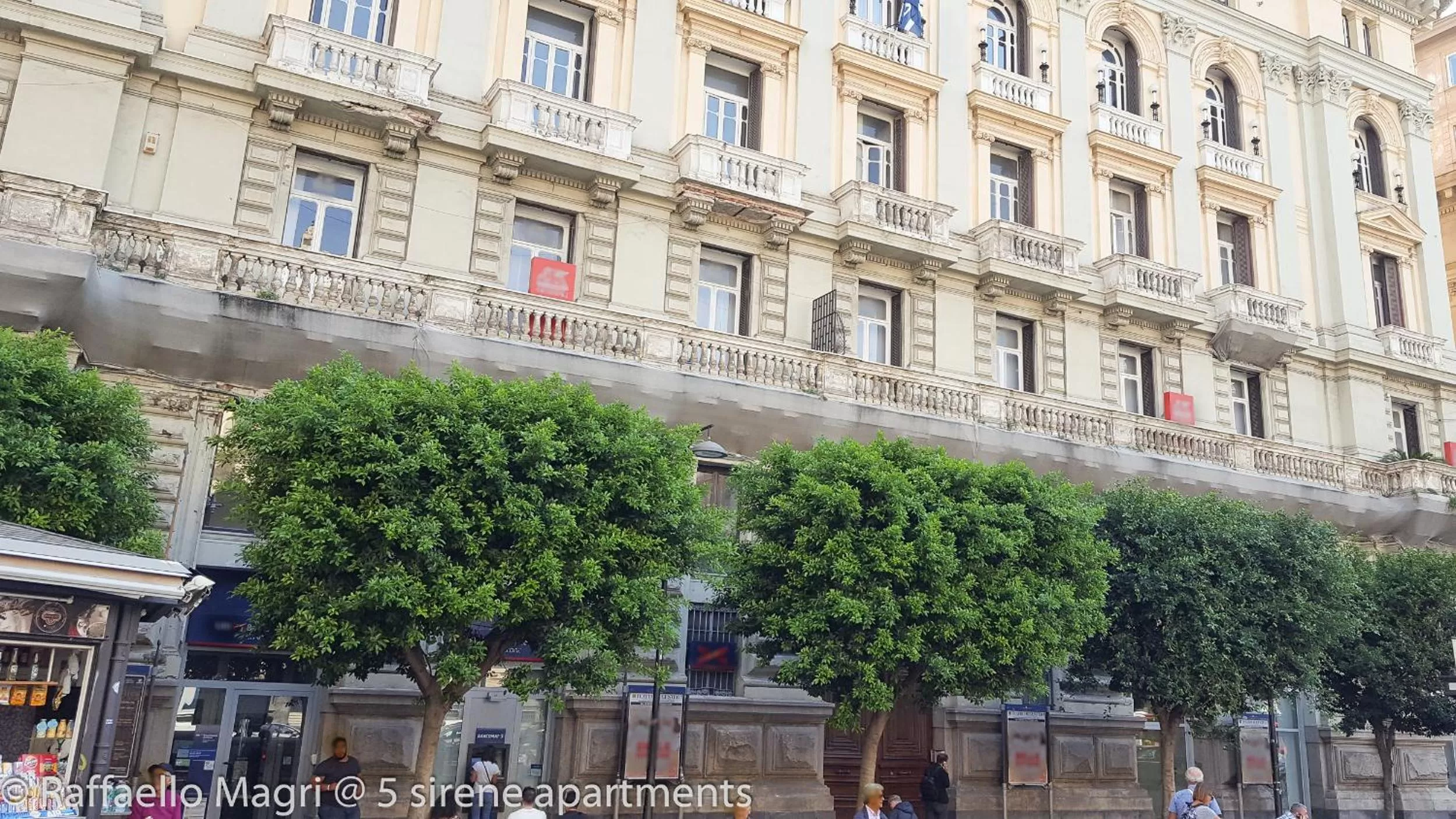 Property Building in 5 sirene