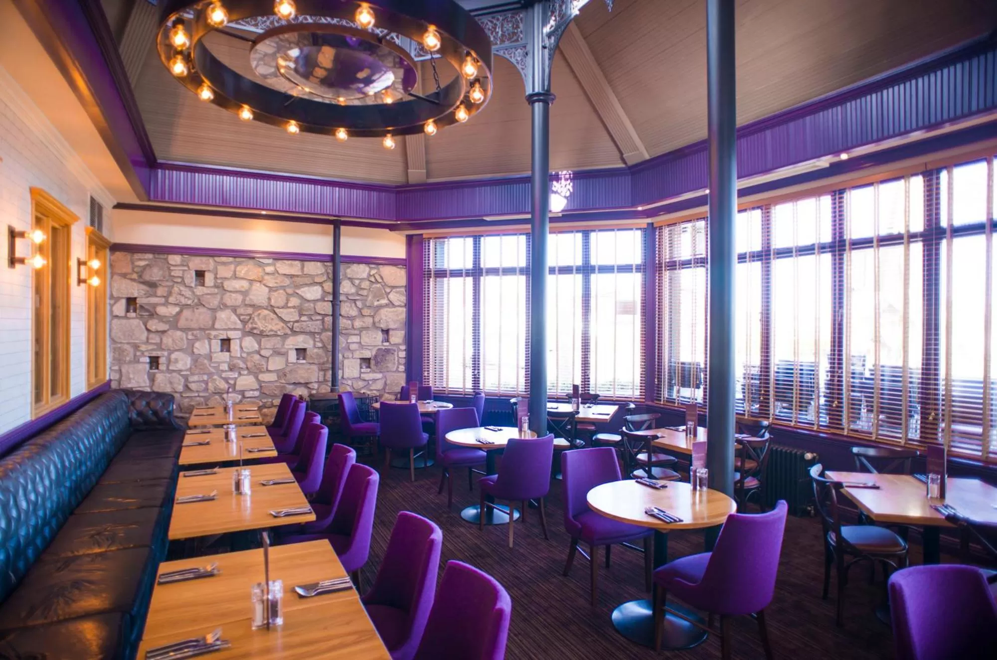 Food and drinks in Palm Court Hotel