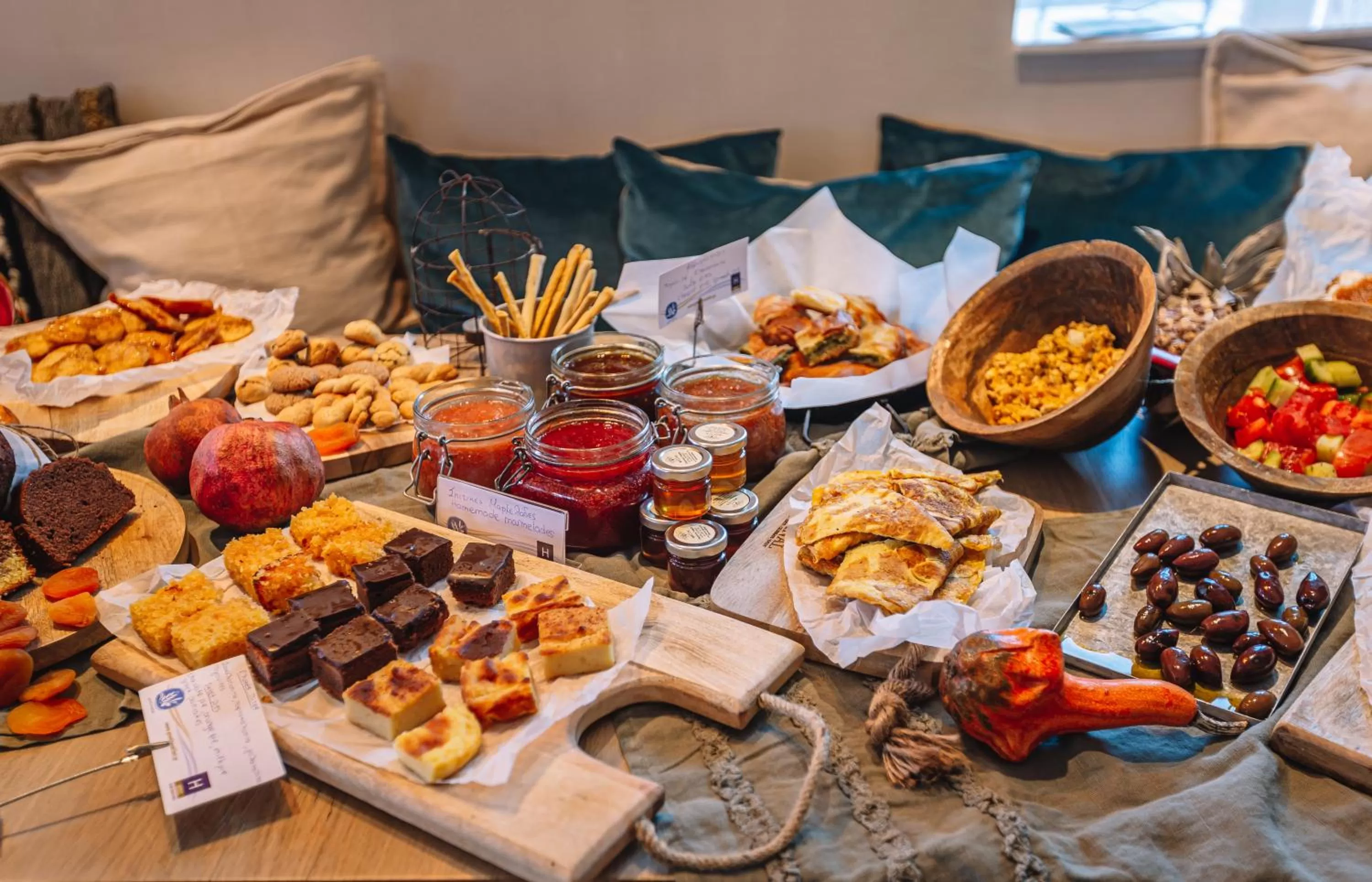 Breakfast in Amymone and Adiandi