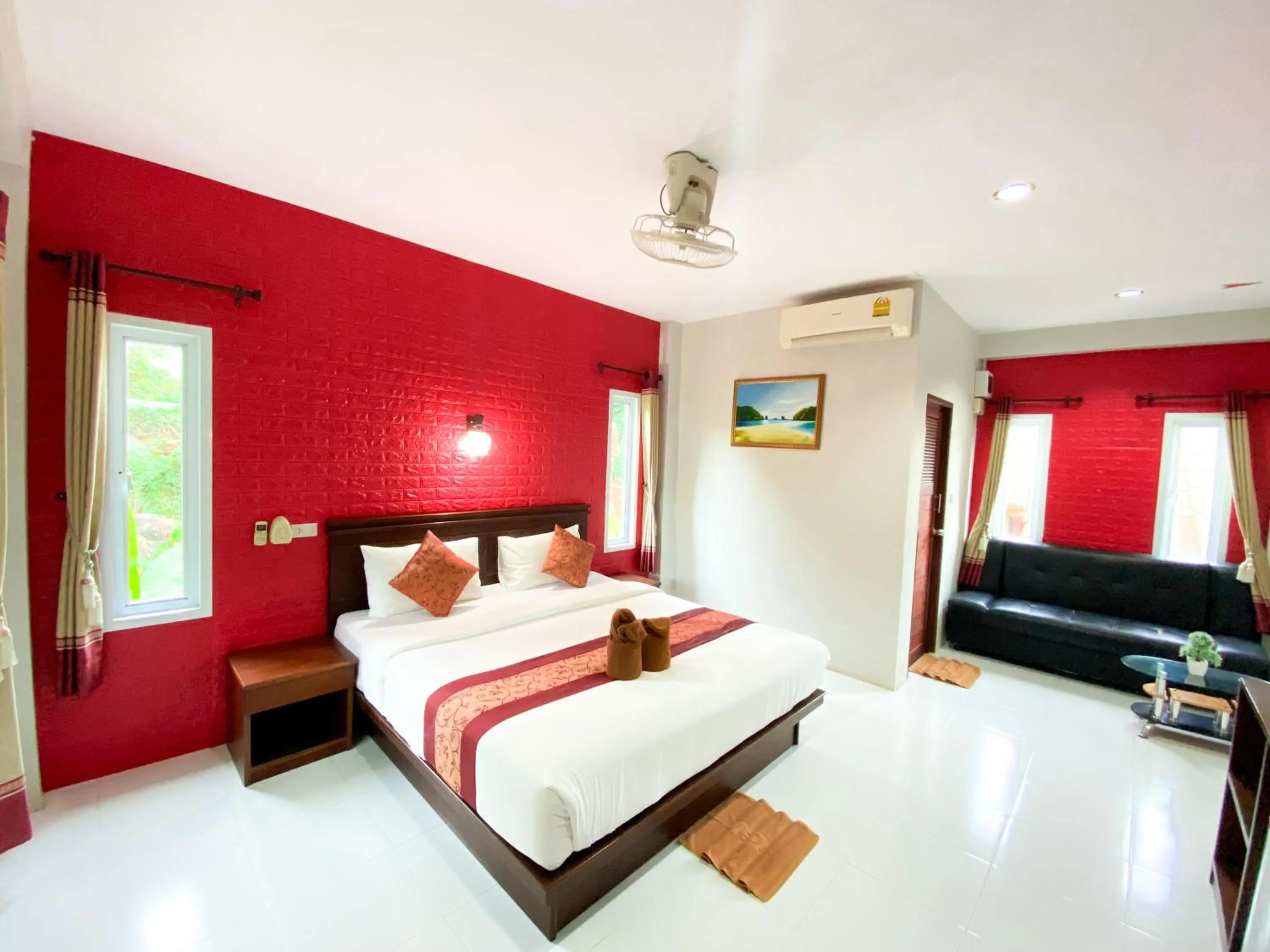 Bed in Hatzanda Lanta Resort - SHA Extra Plus