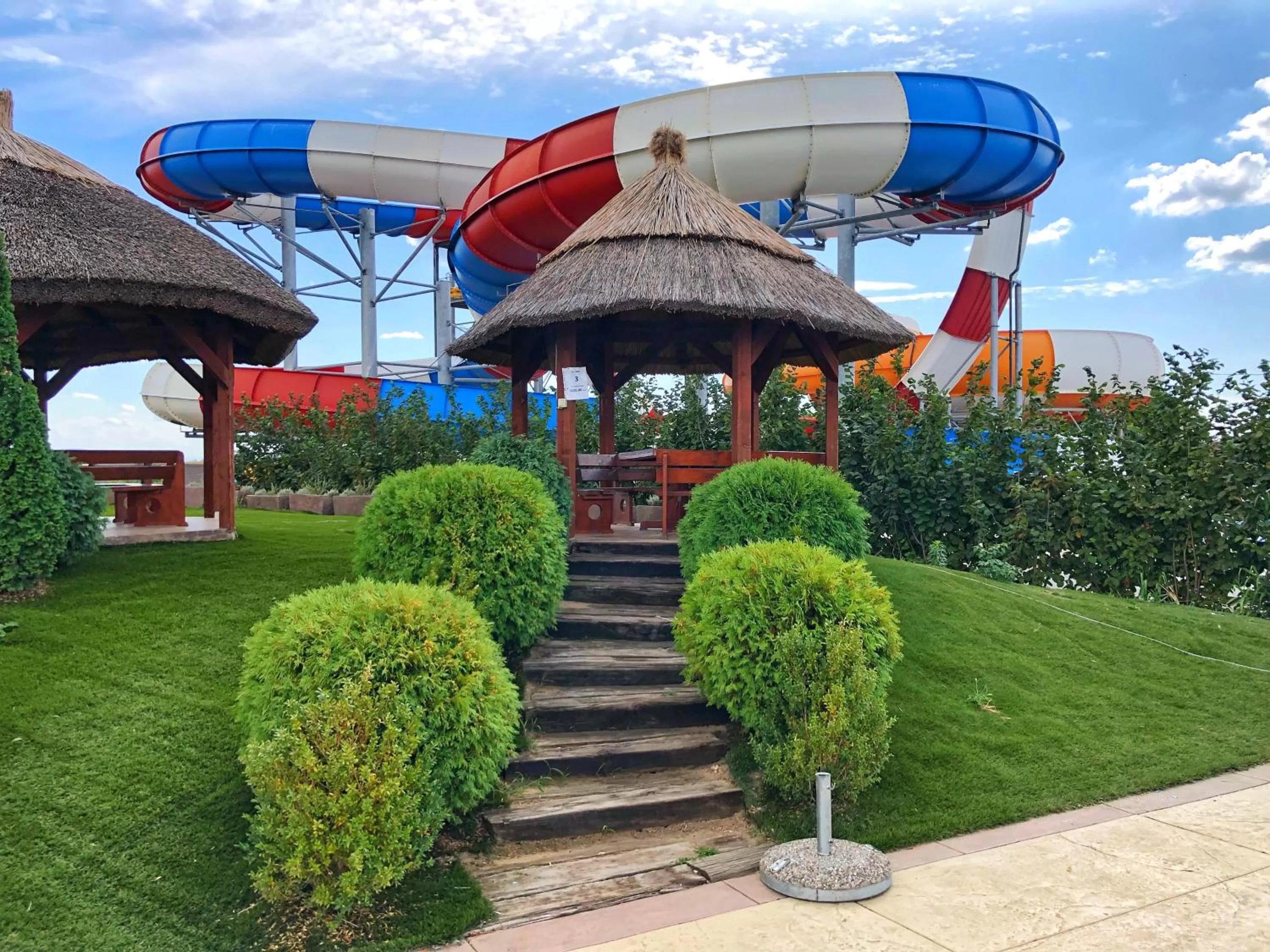 Garden in S Club Resort Hotel Aqua Park and Spa