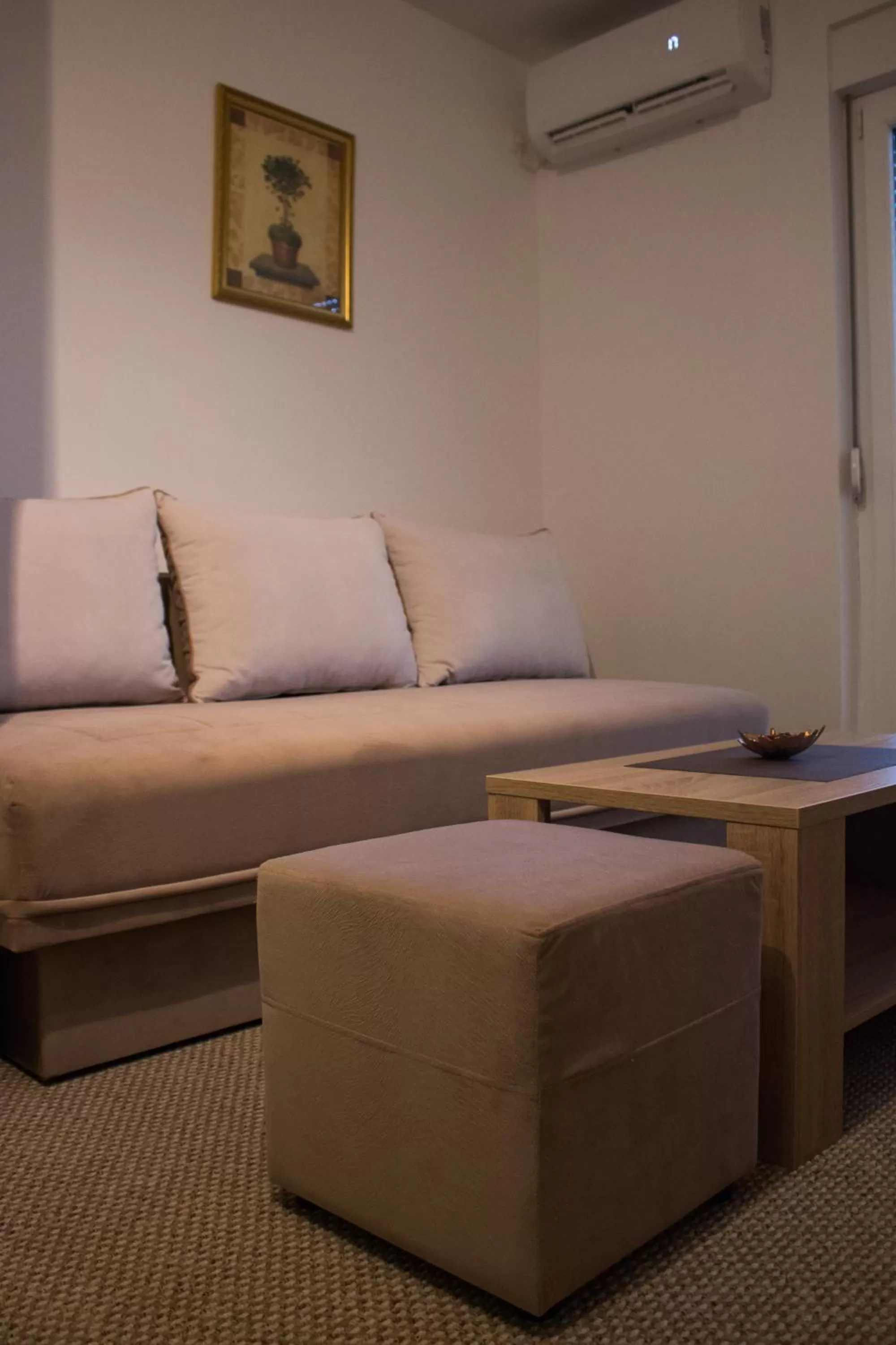 Bedroom, Seating Area in Motel Aura