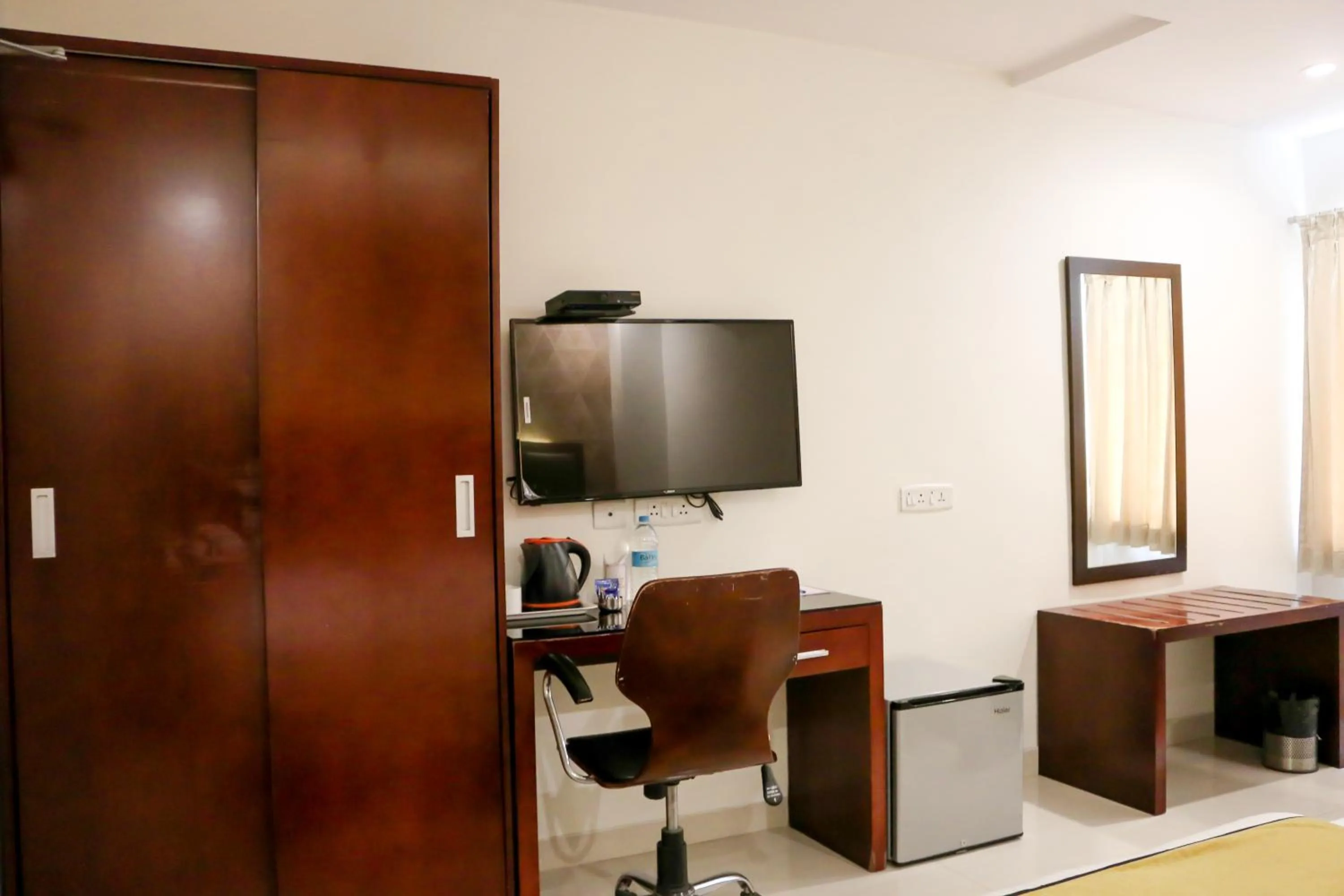 TV and multimedia in Hotel Winsar Park