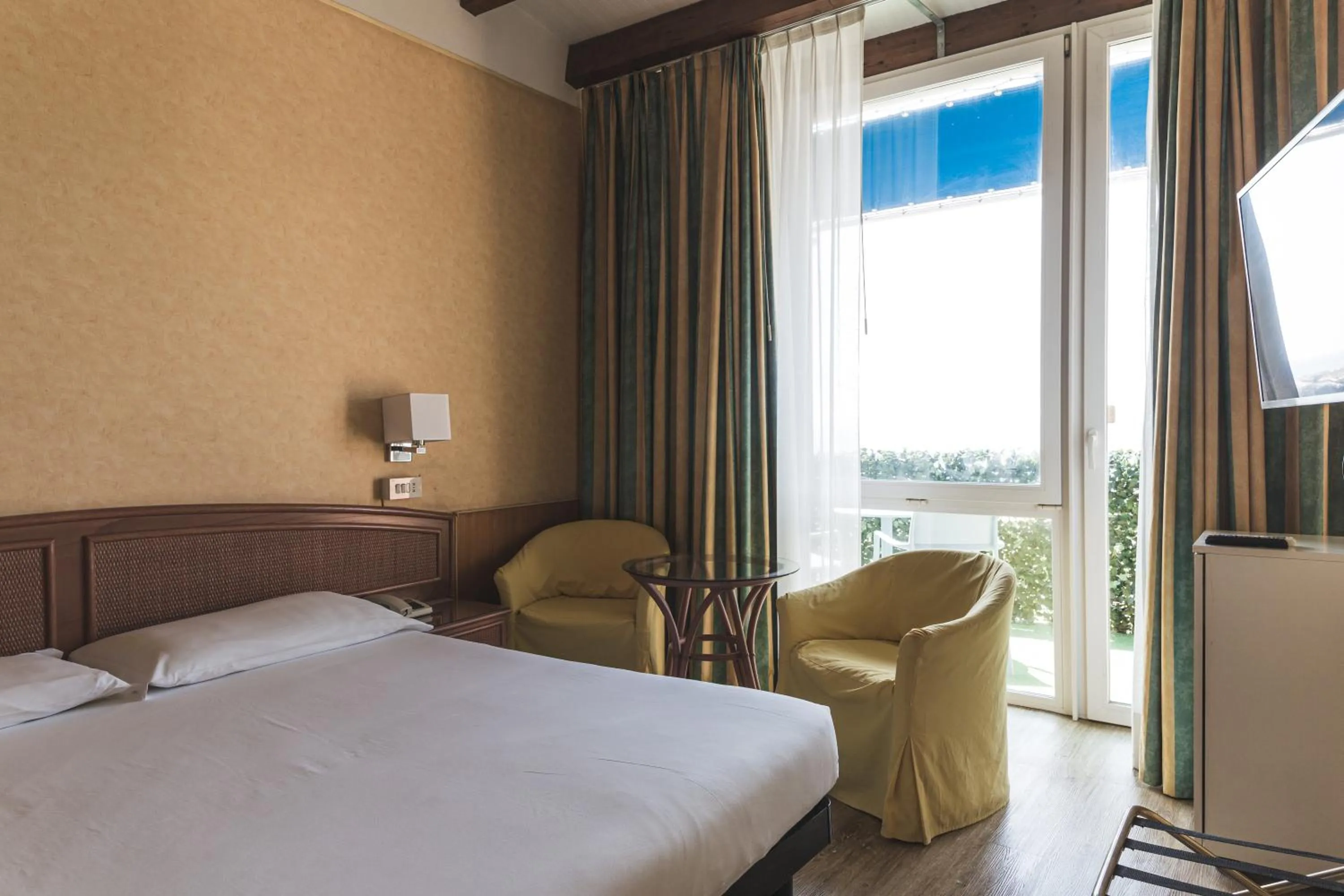 Bedroom, Bed in Hotel Santa Maria