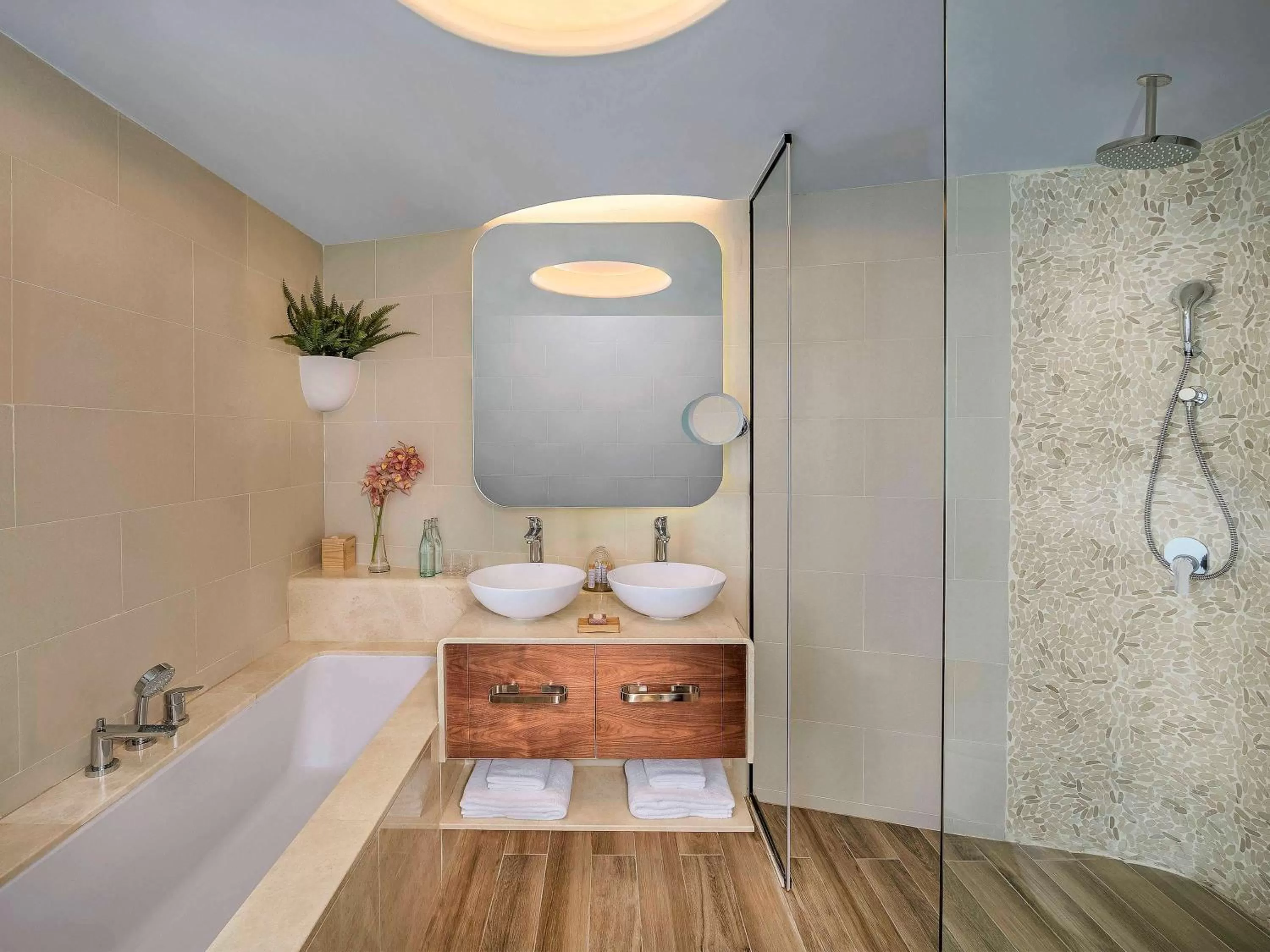 Photo of the whole room in The Retreat Palm Dubai MGallery by Sofitel