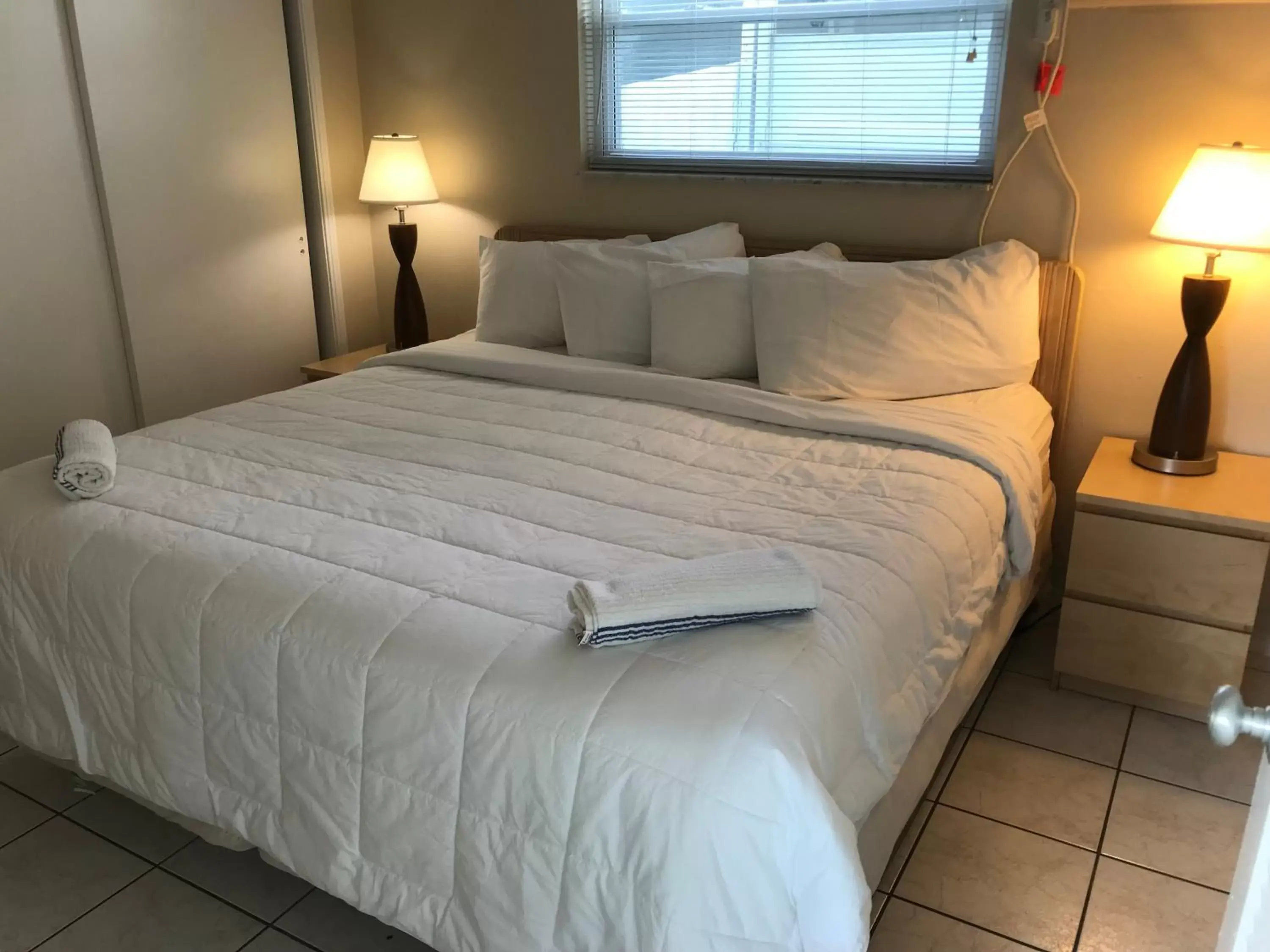 King Room with Sea View in Miramar Resort King Room with Sea View in Miramar Resort