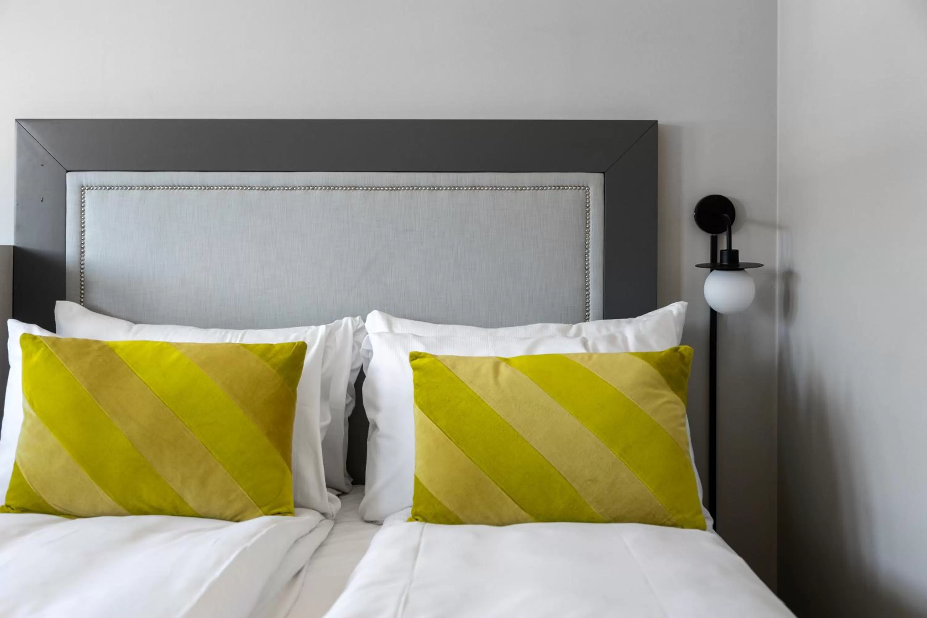 Bed in Numa Oslo Topp