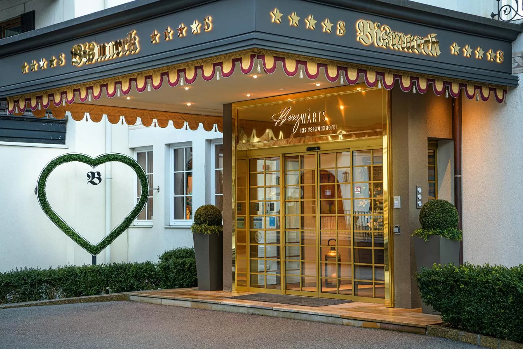 Property building in Hotel Bismarck