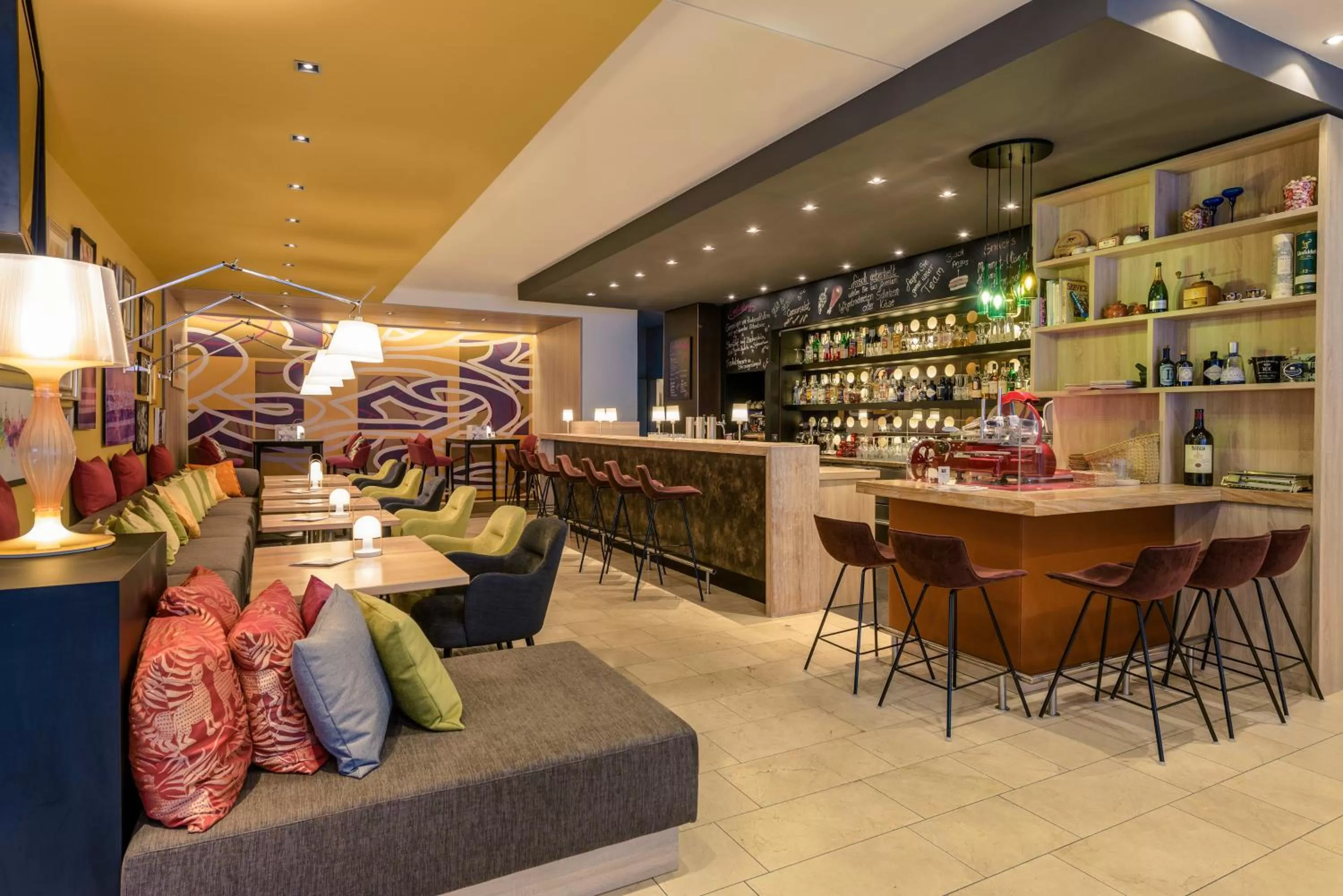 Lounge or bar in Mercure Hotel Hannover Mitte