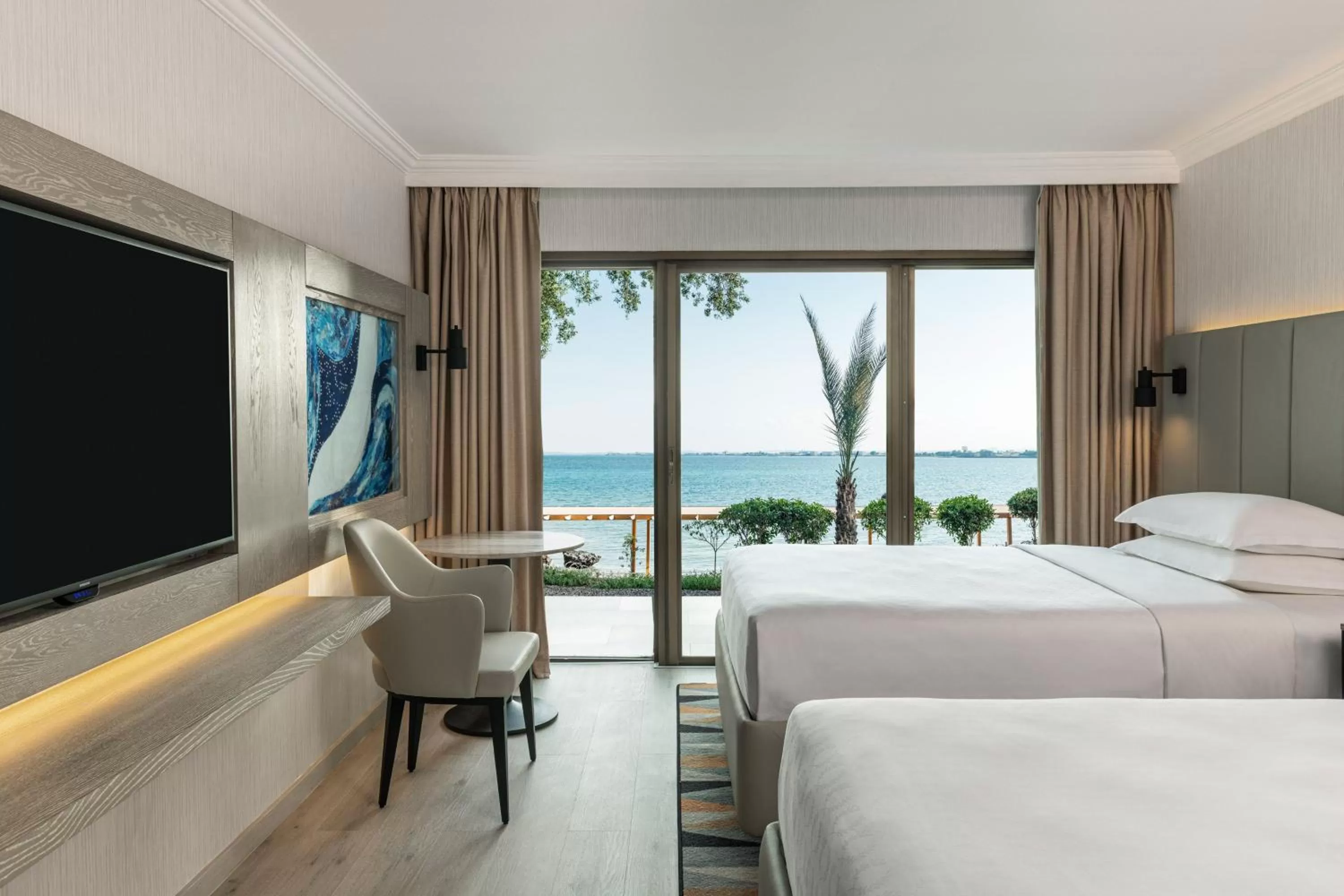 Photo of the whole room, Bed in Sheraton Djibouti