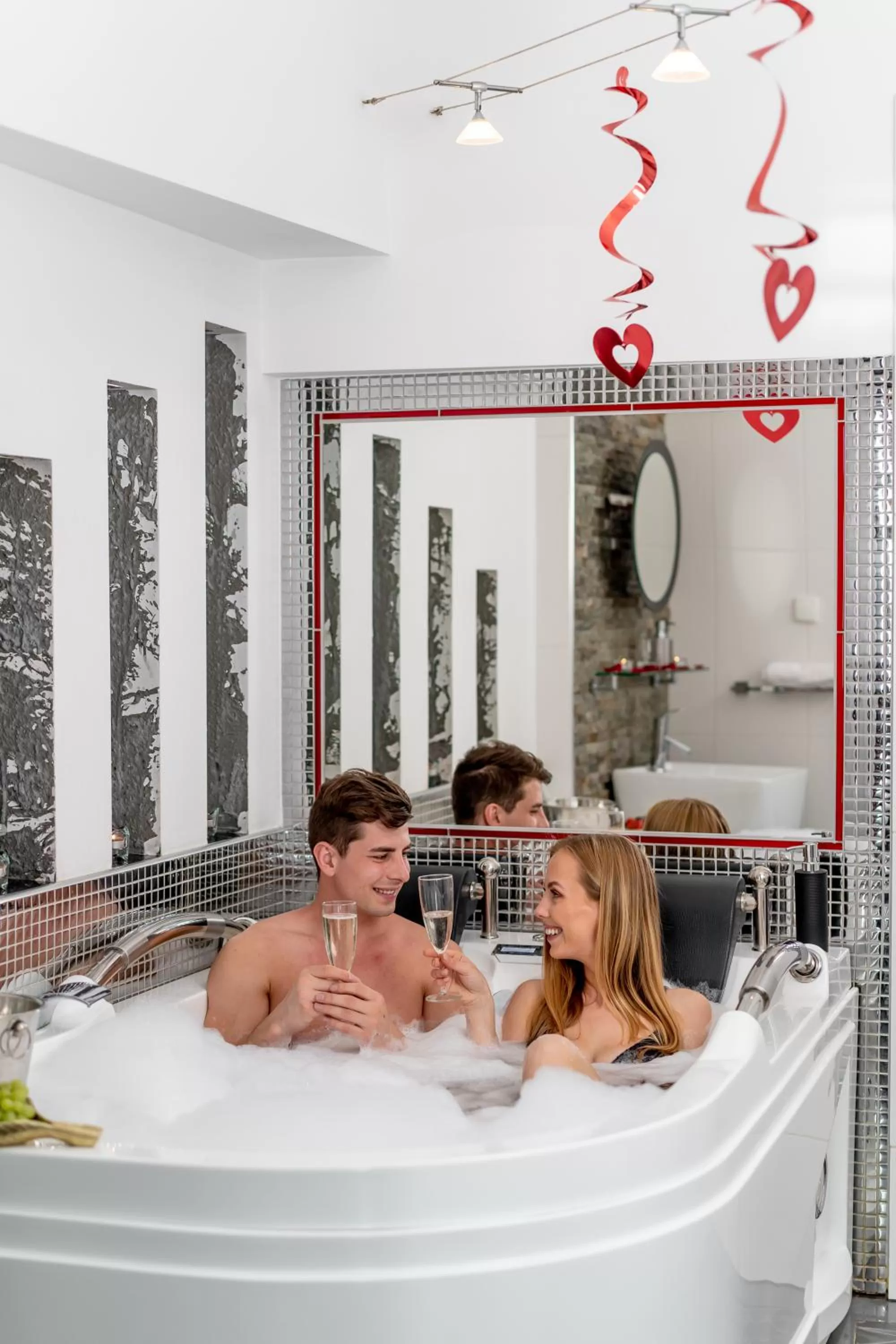 Hot Tub in Komorowski Luxury Guest Rooms