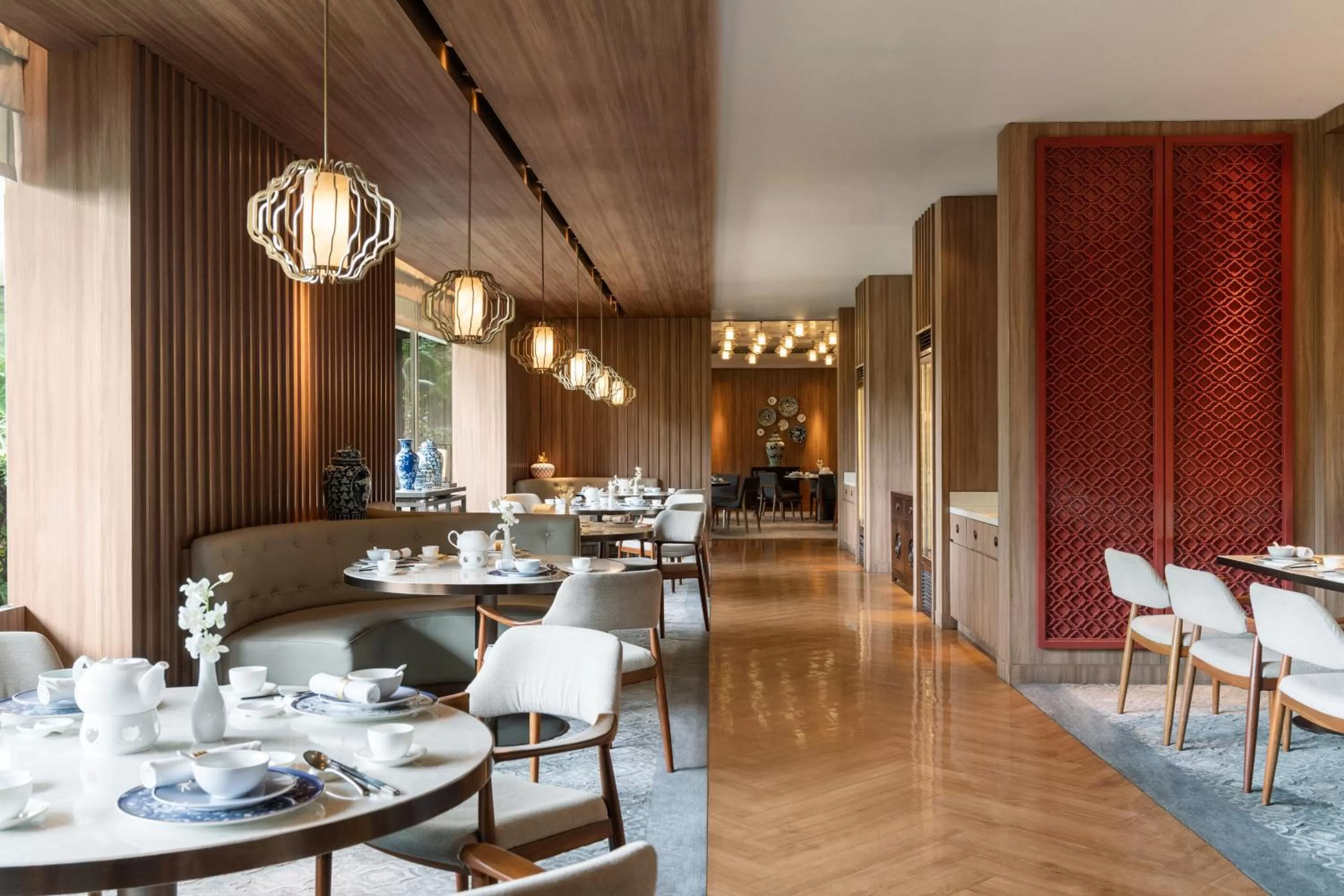 Restaurant/places to eat in Edsa Shangri-La, Manila