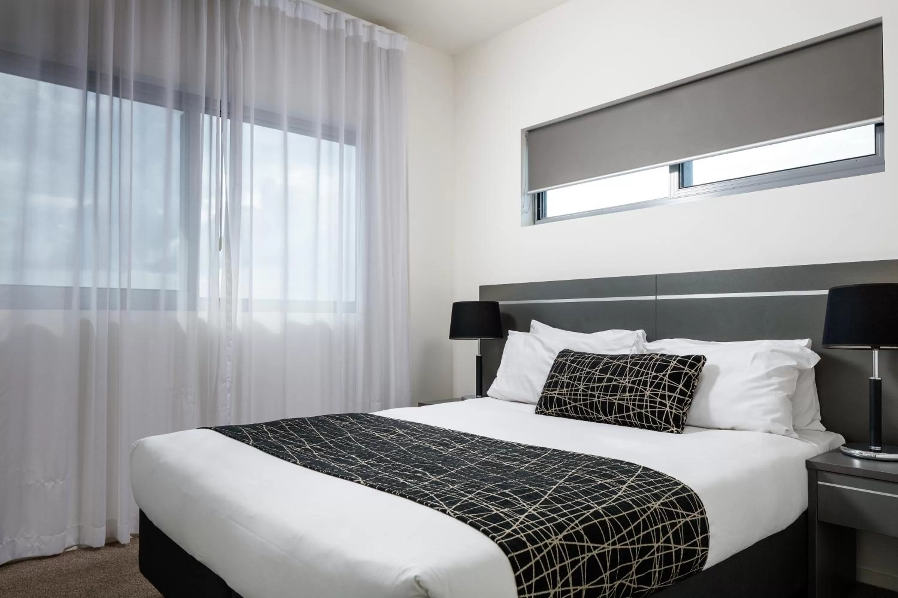 Bedroom, Bed in Central Kensington Apartments