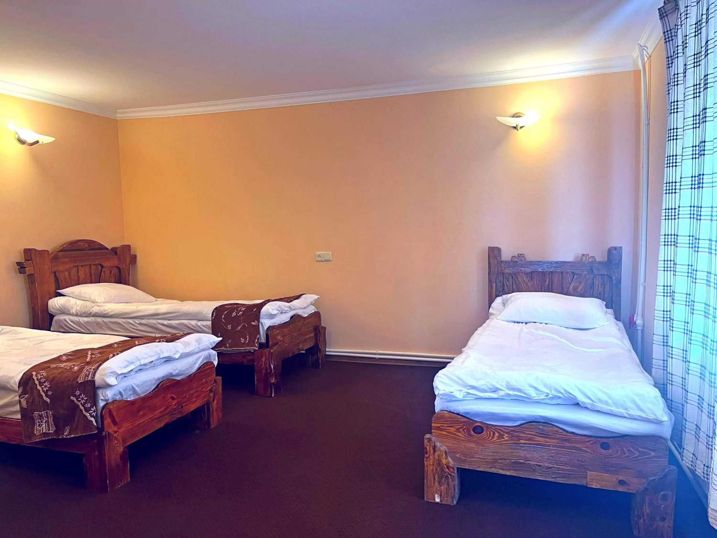 Bed in Dil Hill by Sam