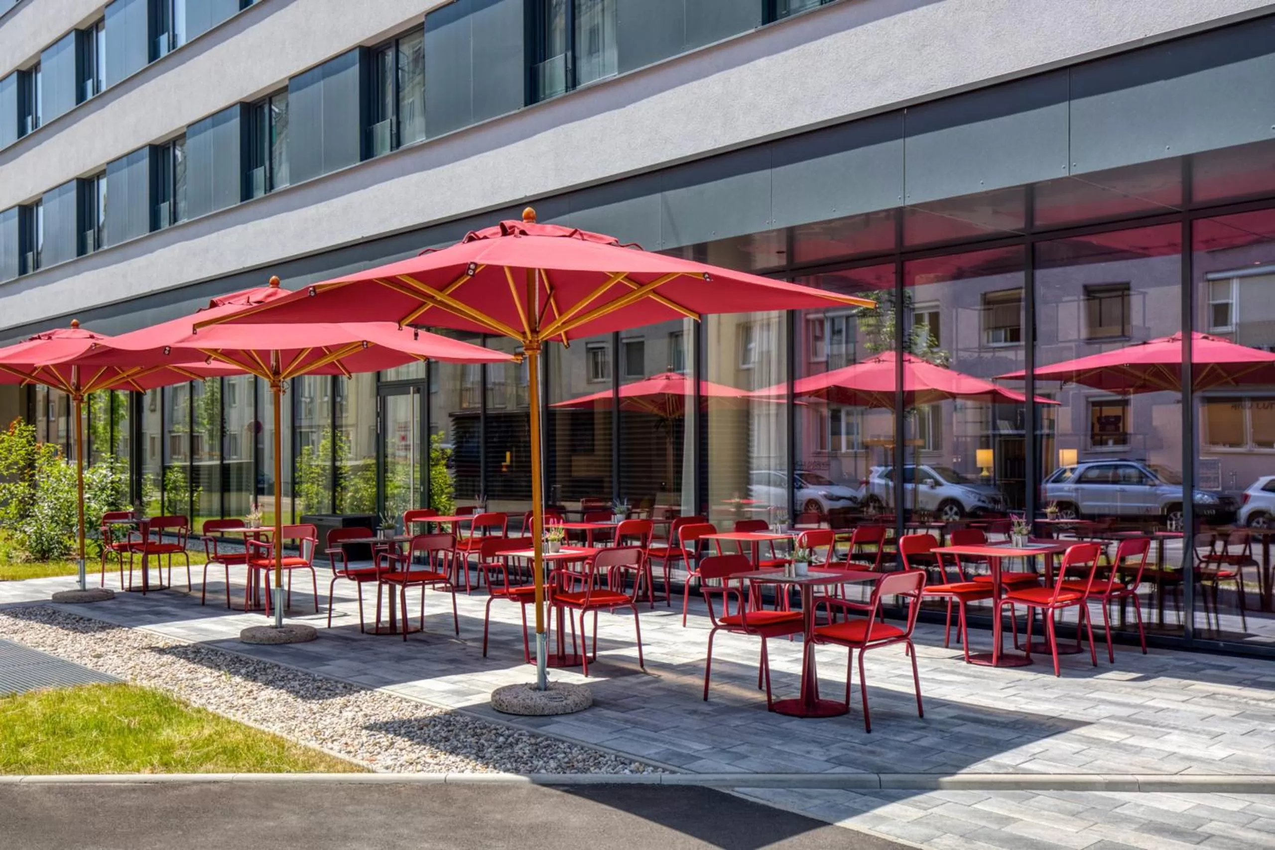 Restaurant/places to eat in IntercityHotel Graz