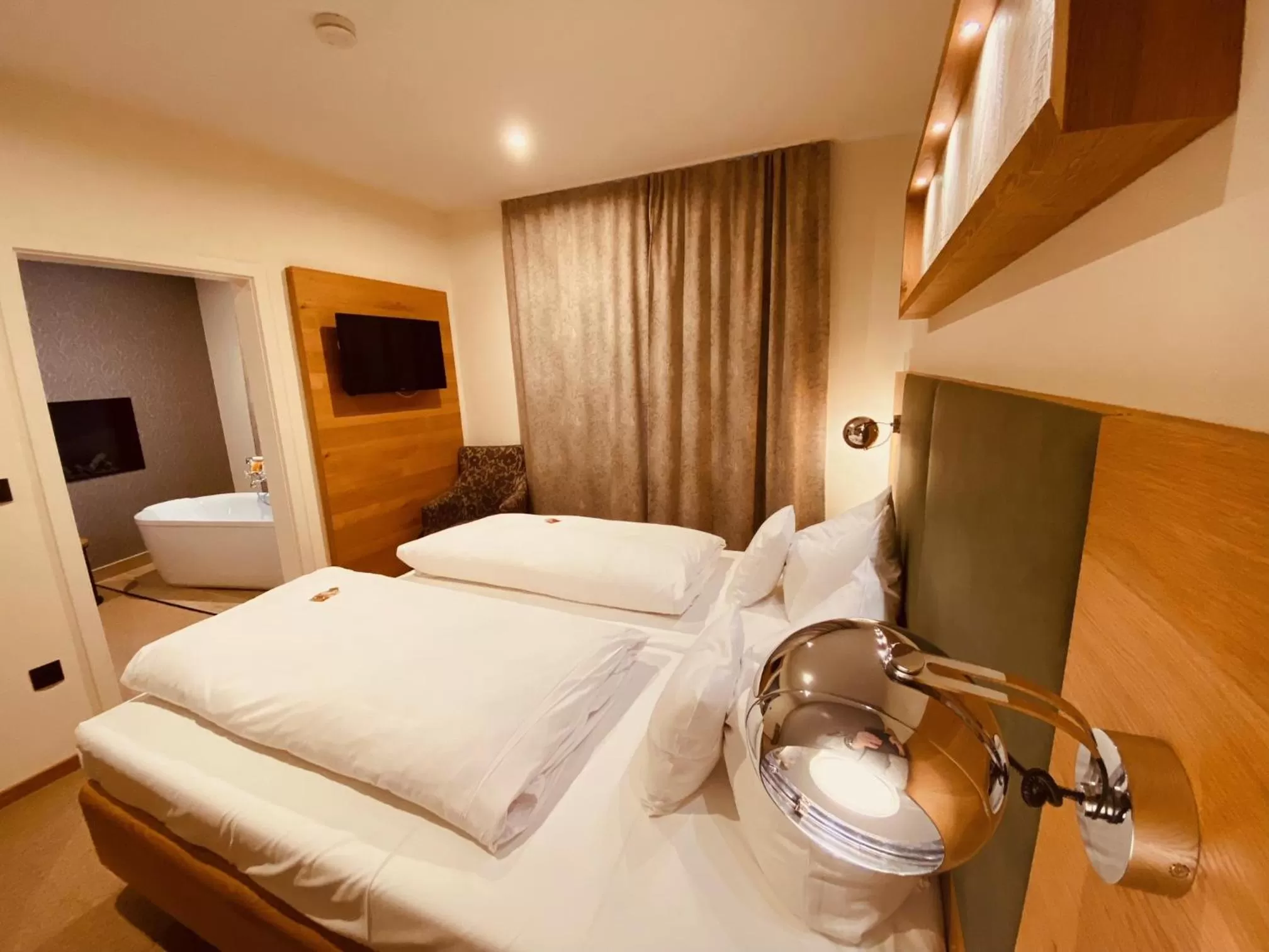 Photo of the whole room, Bed in Hotel Hartl's Lindenmühle