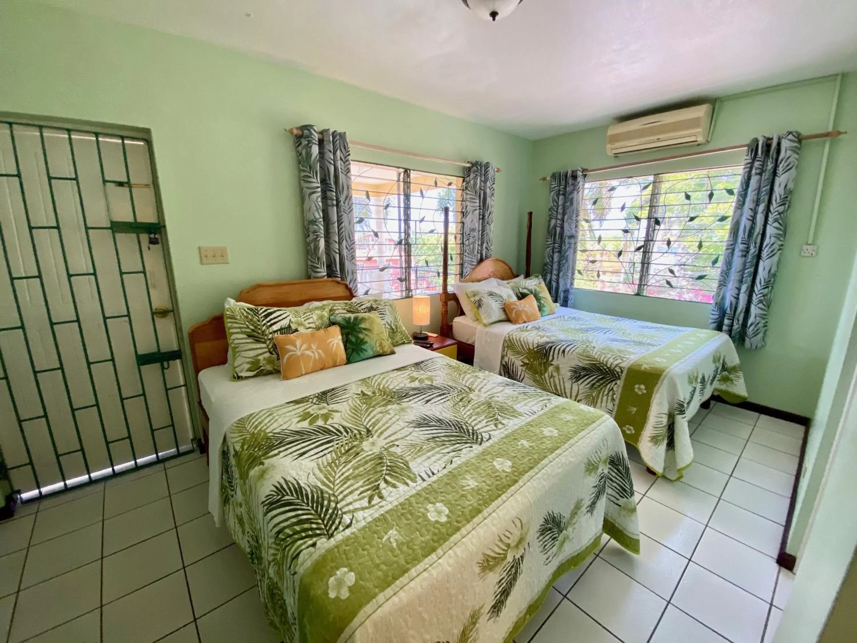 Bedroom, Bed in The Blue Orchid B&B