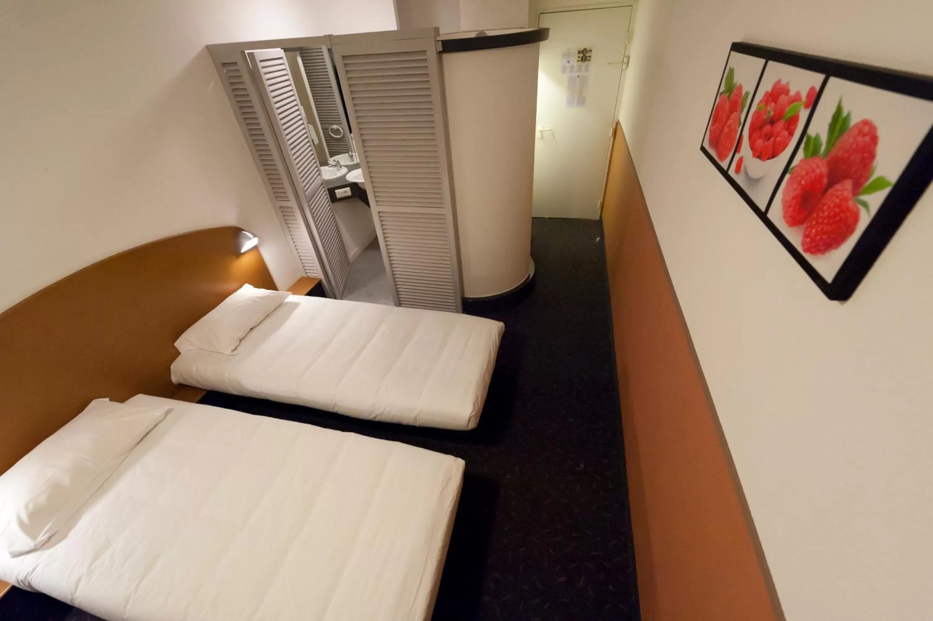 Bed in Quick Palace Pau Zénith