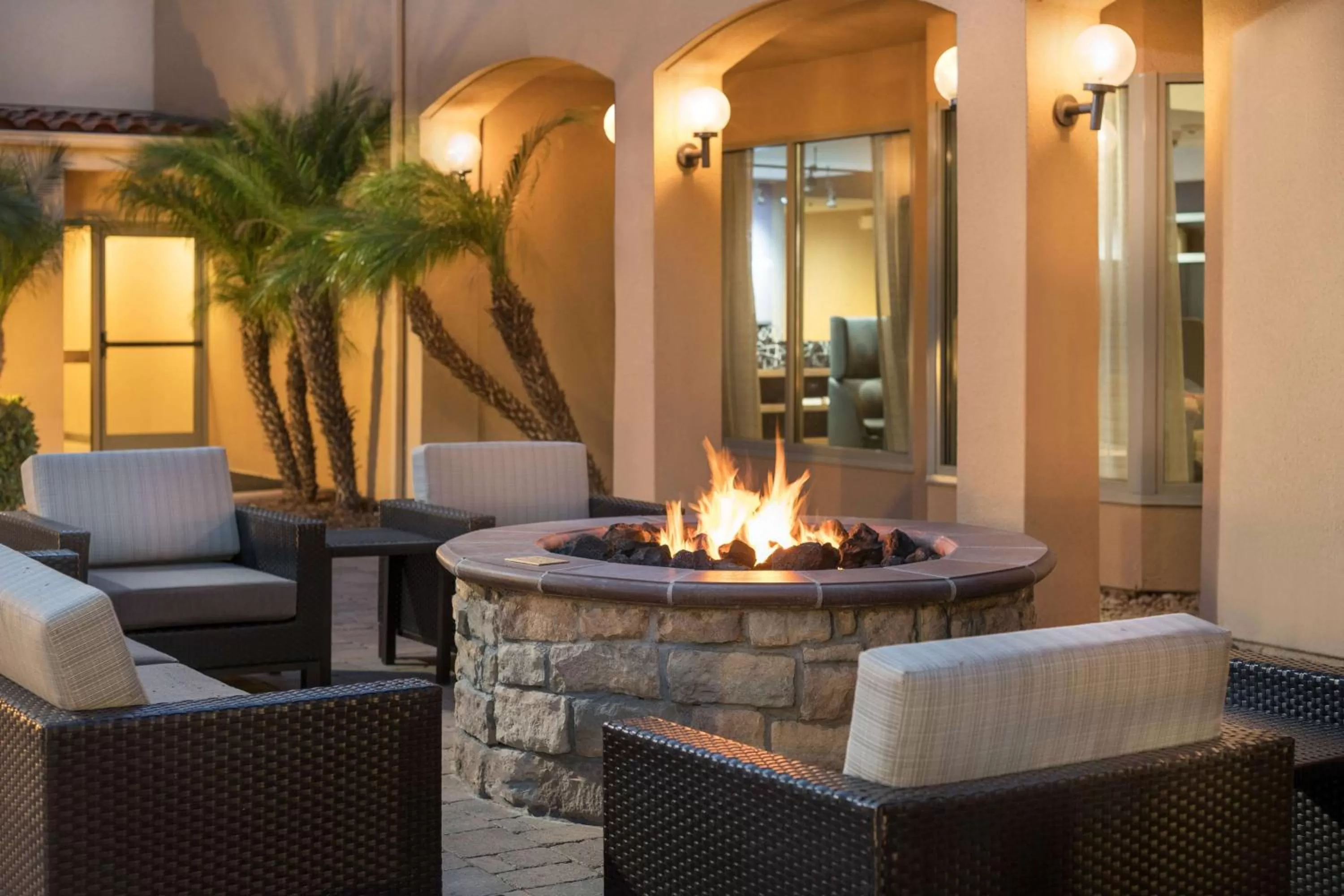 Patio in Sonesta Select Camarillo