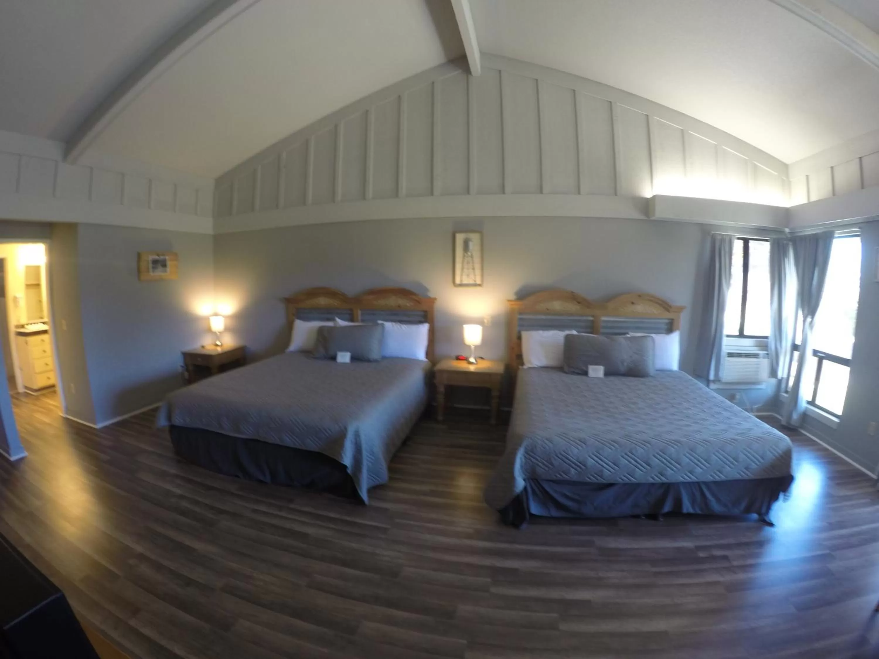 Bed in Ridgemark Golf Club and Resort