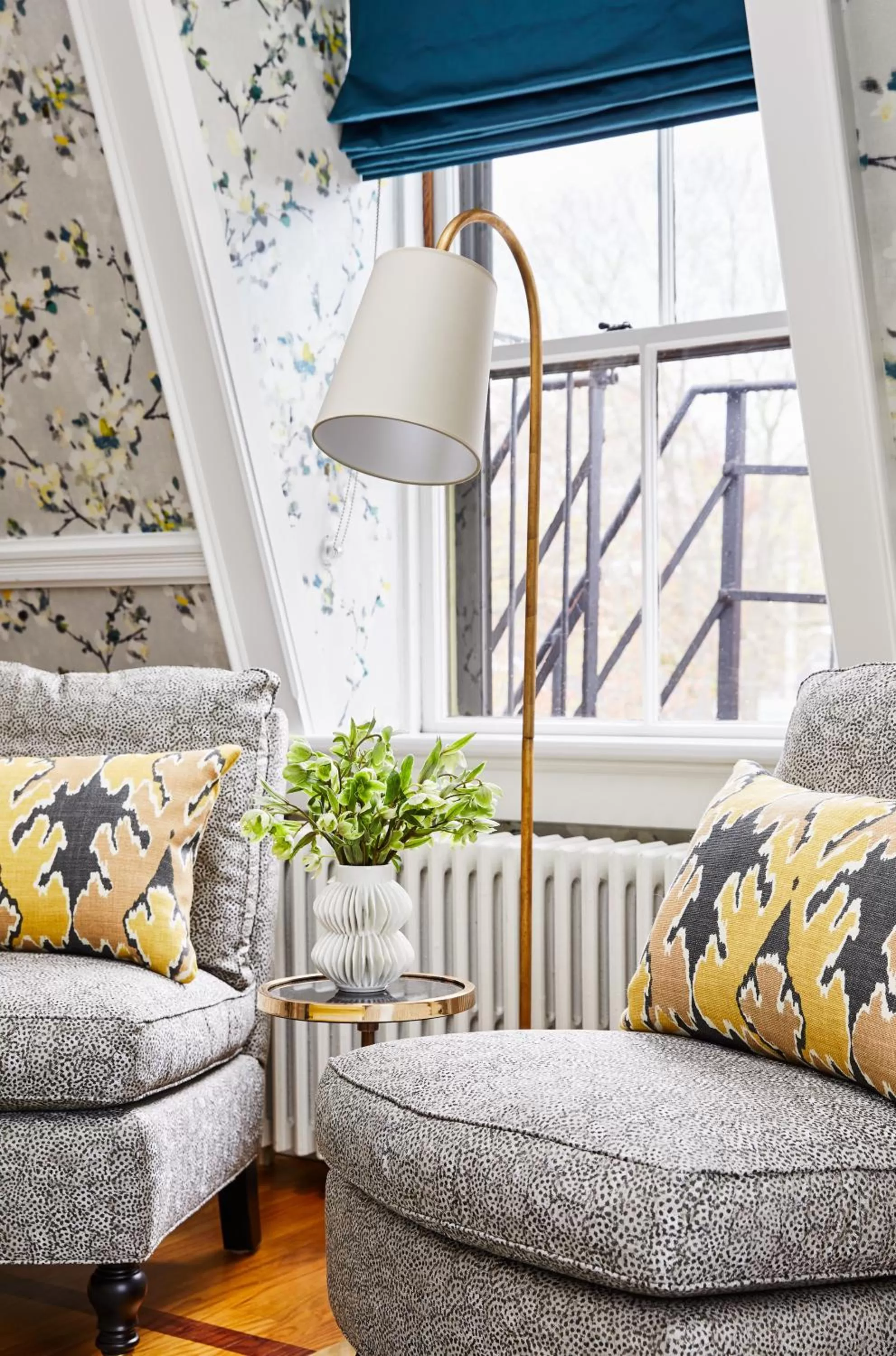 Seating area in The Cliffside Inn