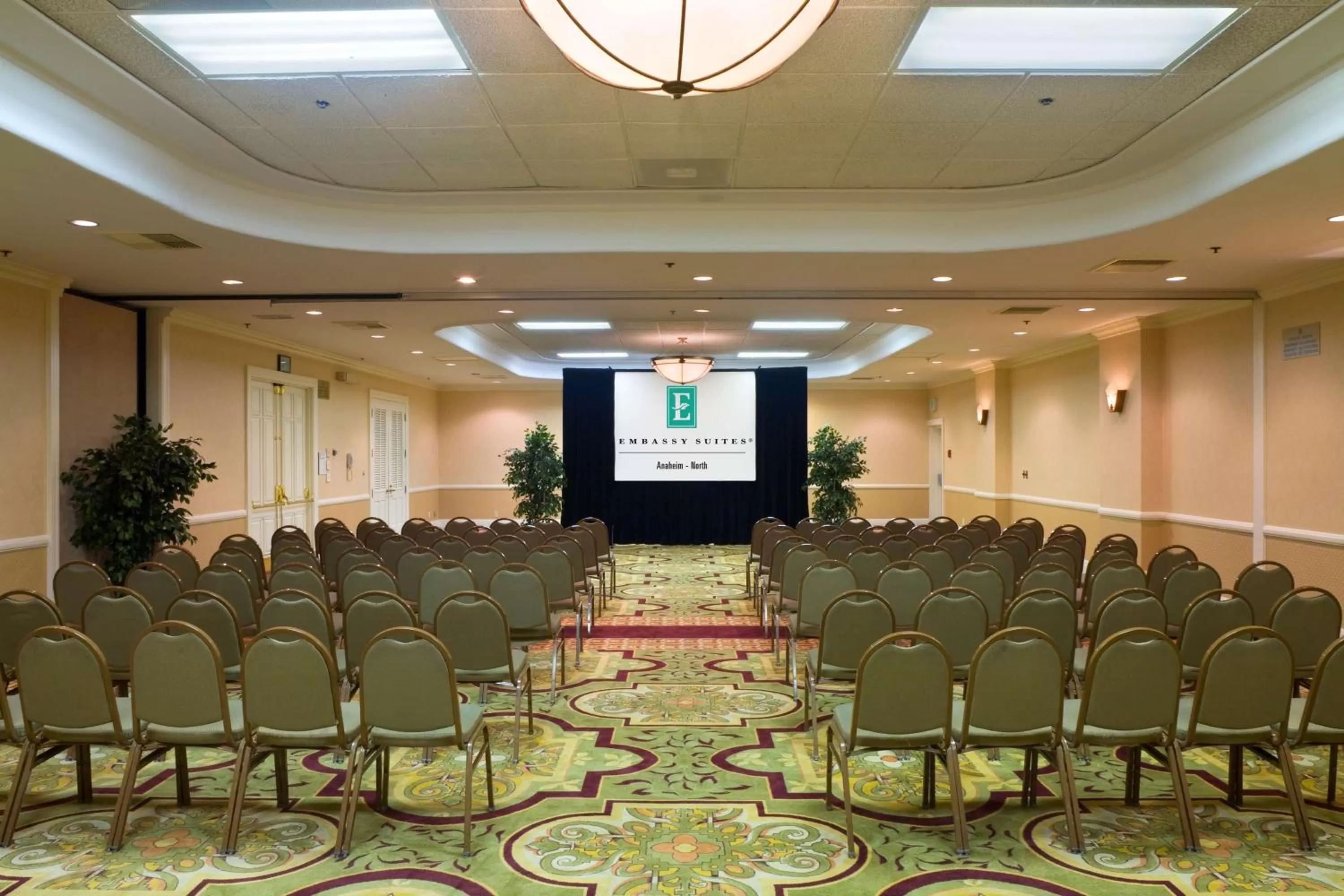 Meeting/conference room in Embassy Suites by Hilton Anaheim North