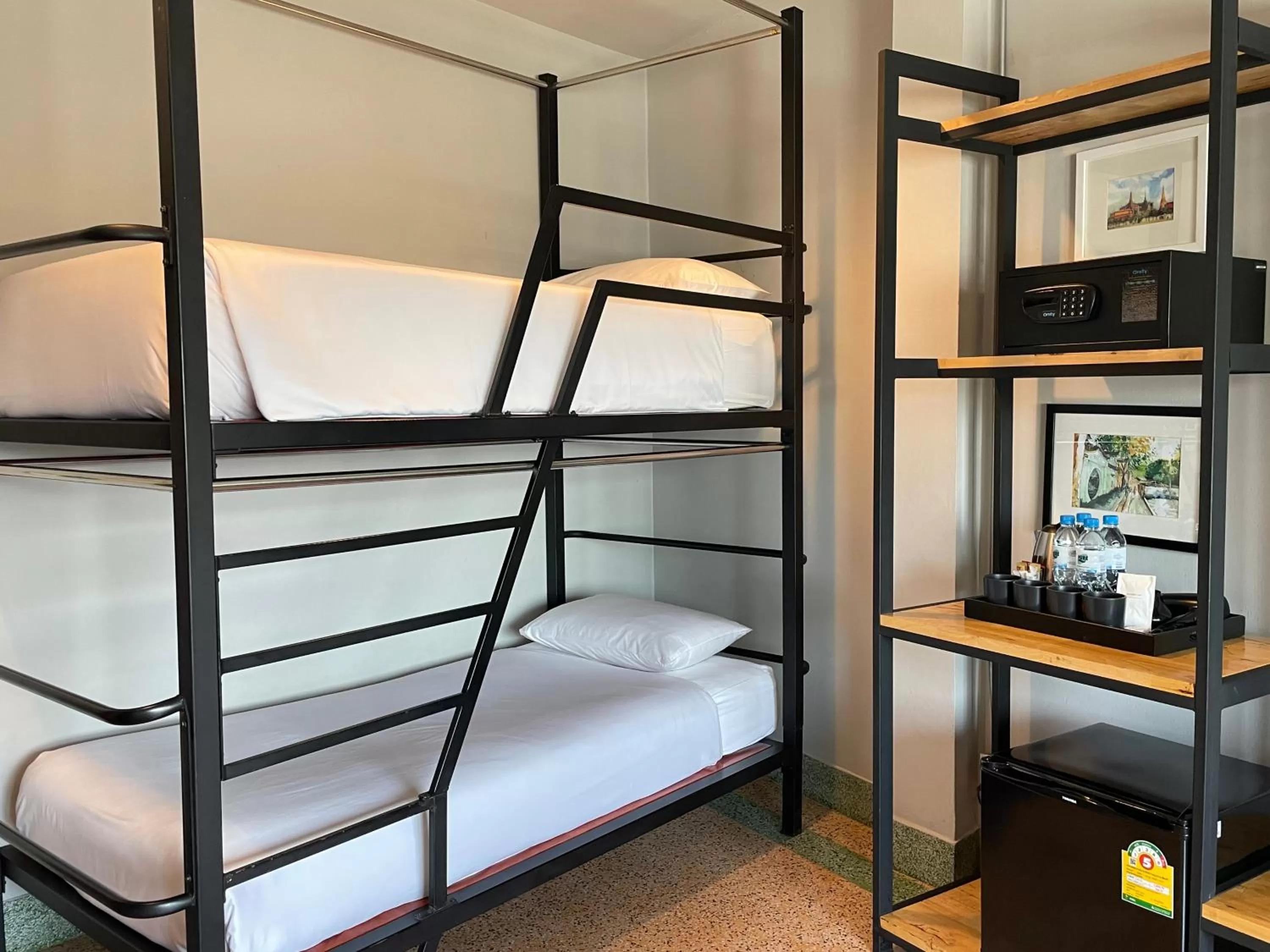 Decorative detail, Bed in W22 by Burasari