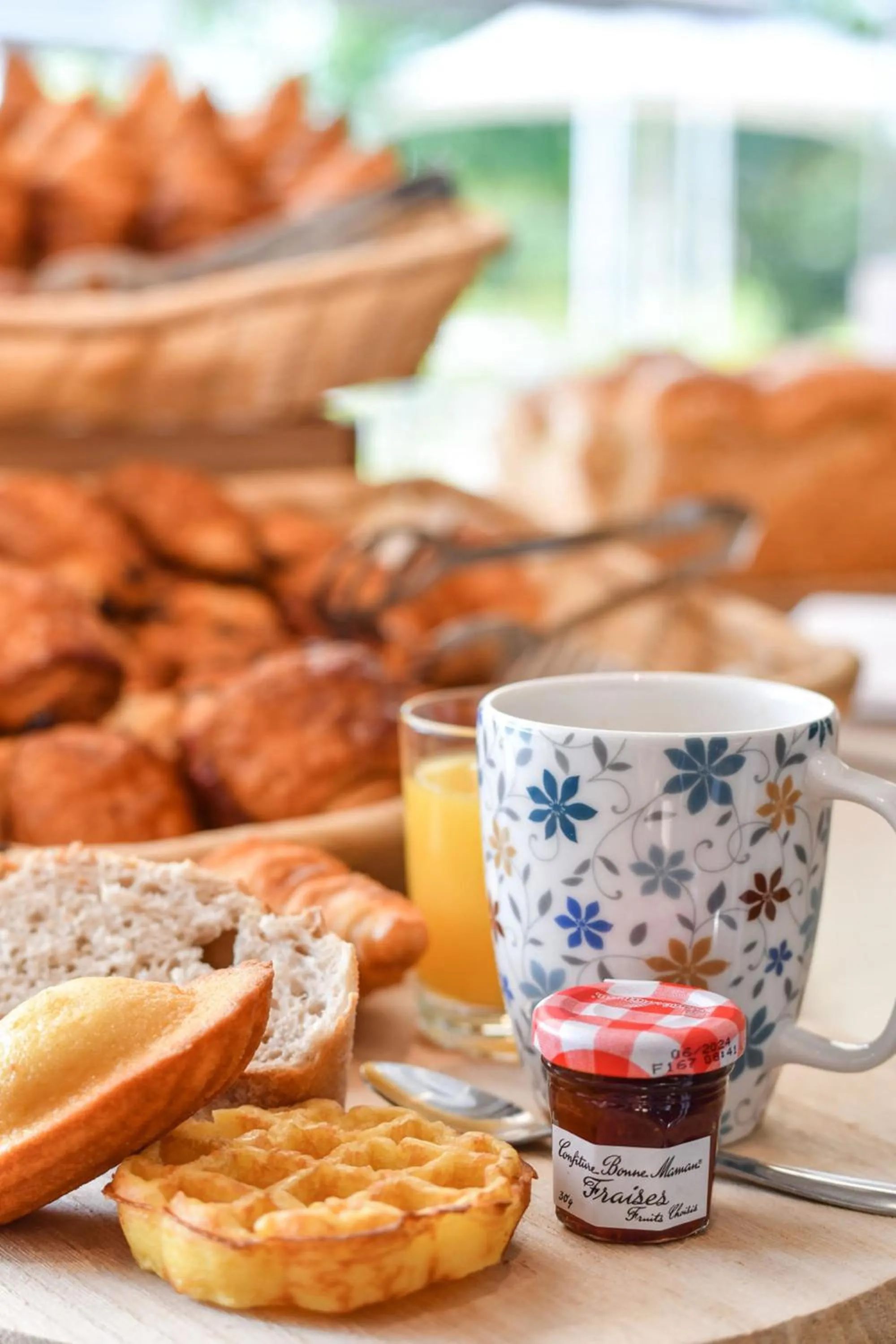 Breakfast in Novotel Paris Créteil Le Lac