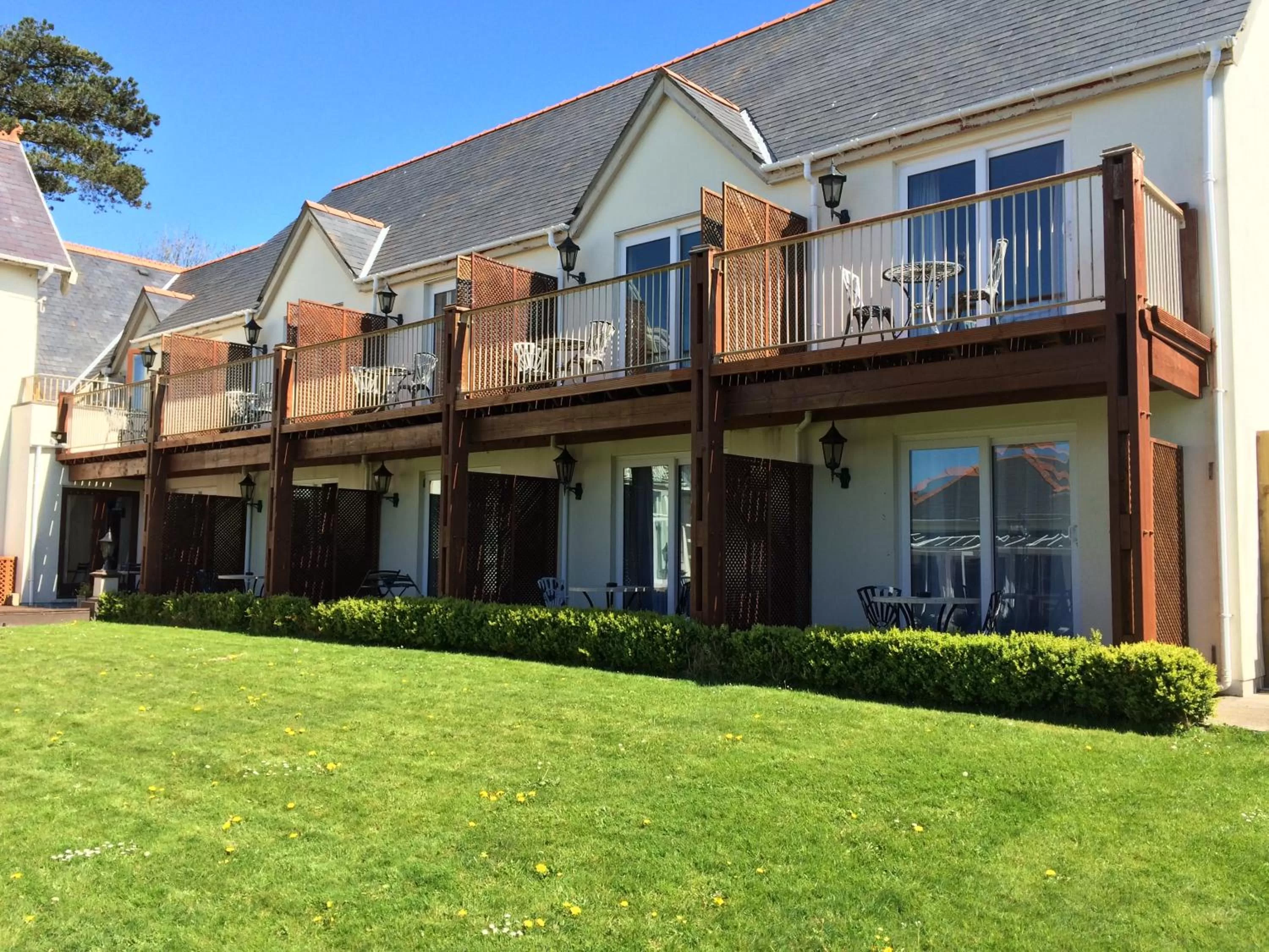 Property building in Heywood Spa Hotel