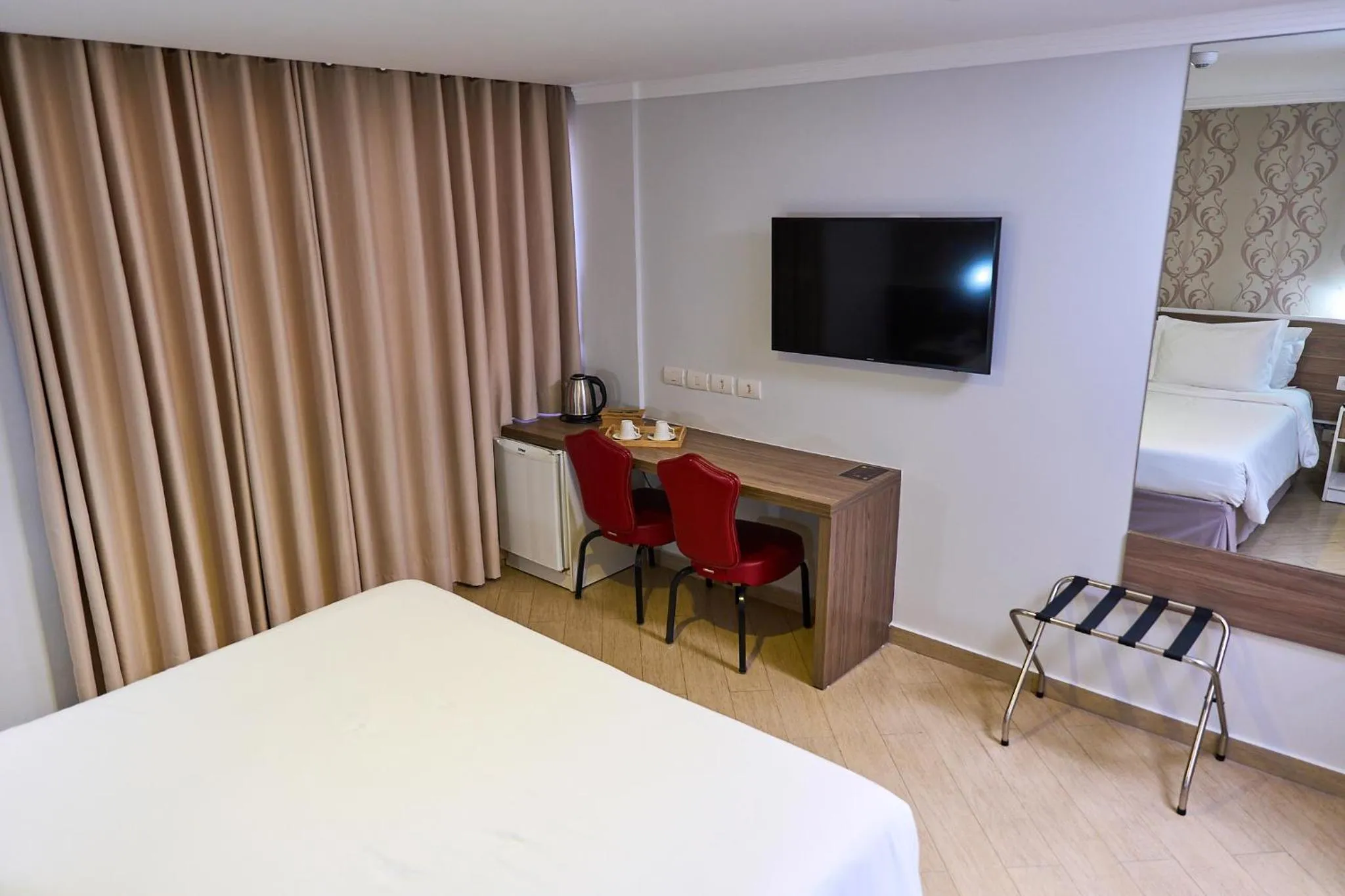 TV and multimedia, Bed in Foz Plaza Hotel