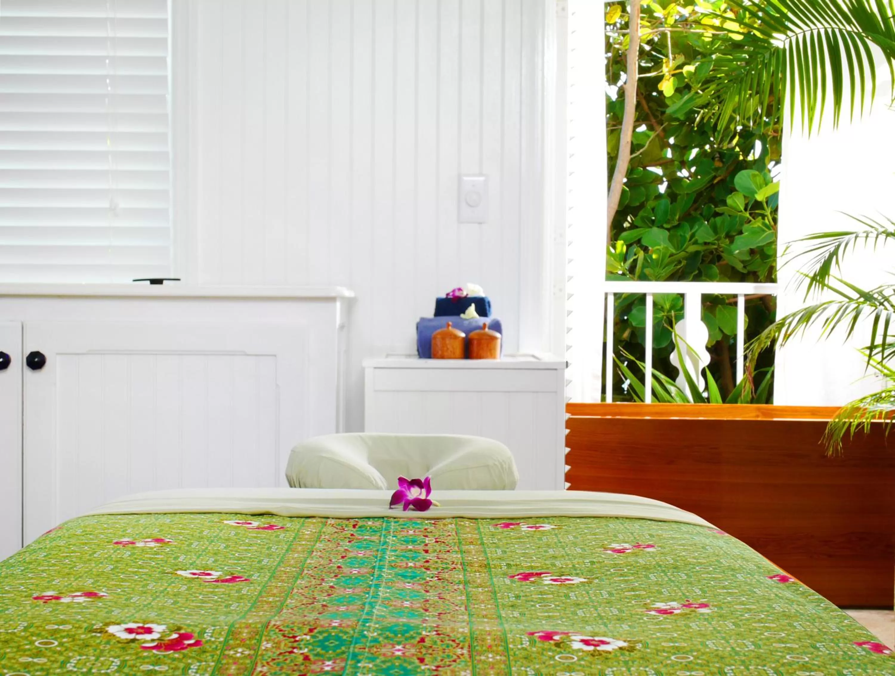 Massage in Ocean Key Resort & Spa, a Noble House Resort