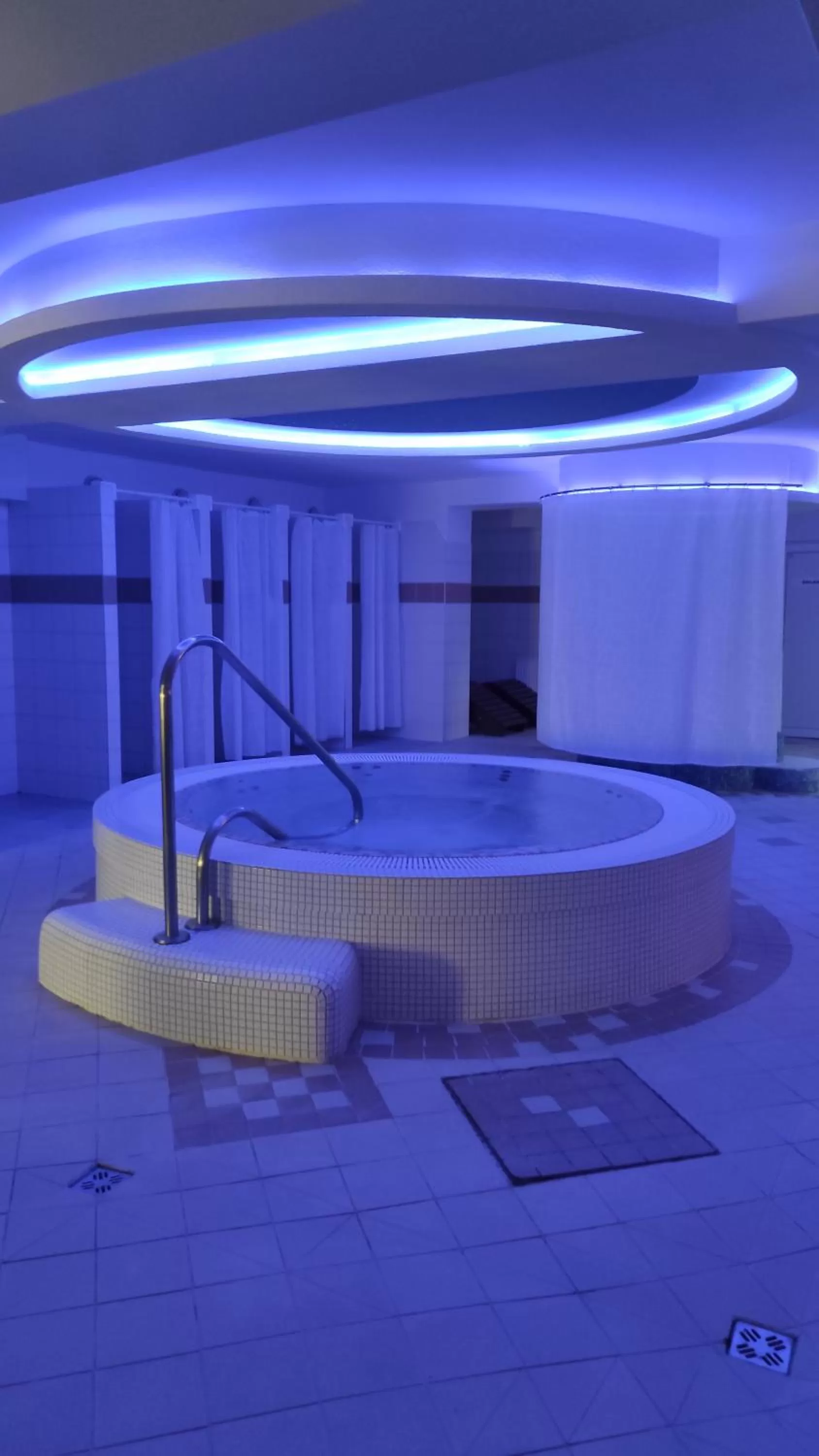 Hot Tub in Hotel SOREA TITRIS