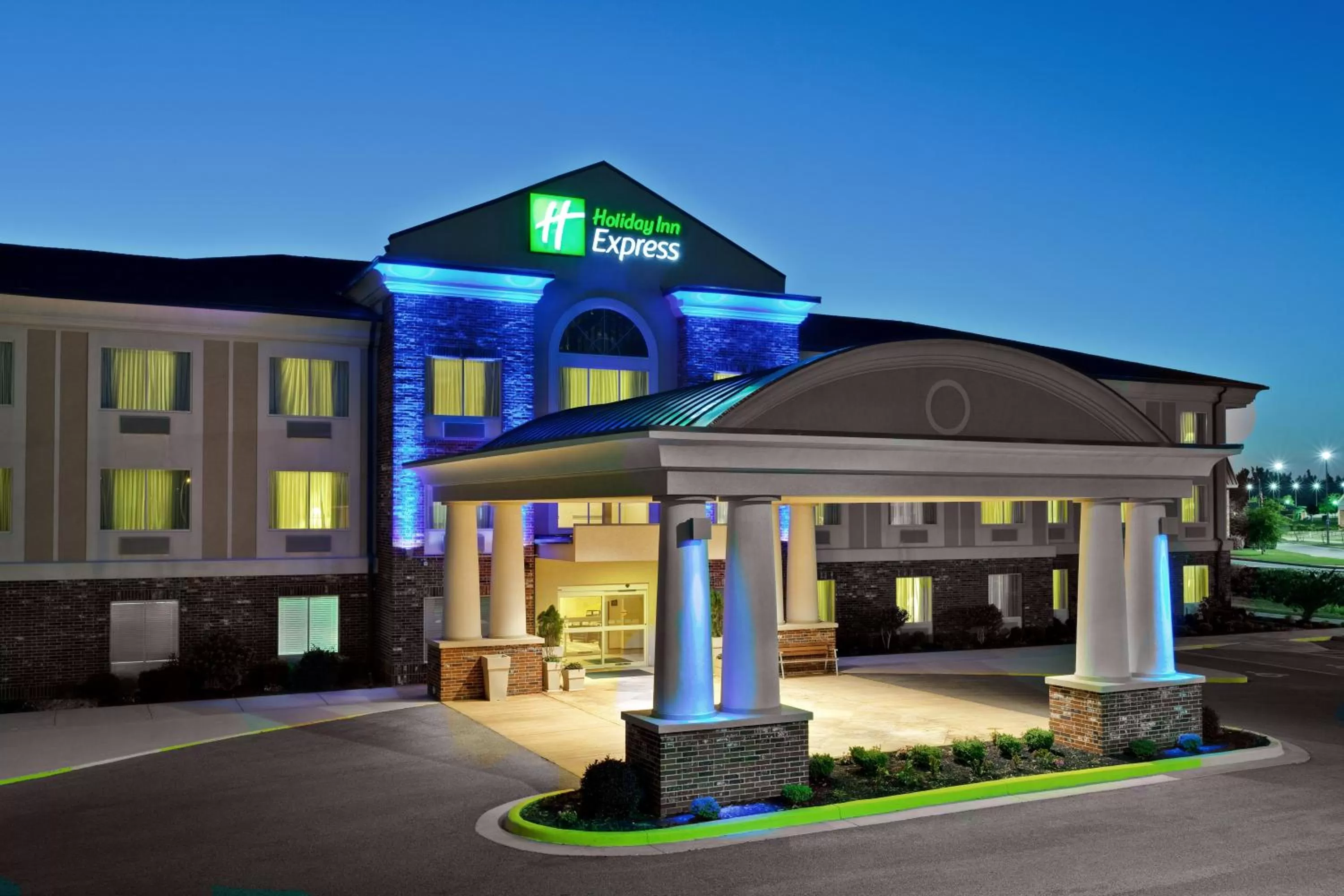 Property building in Holiday Inn Express Hotel & Suites Paragould by IHG