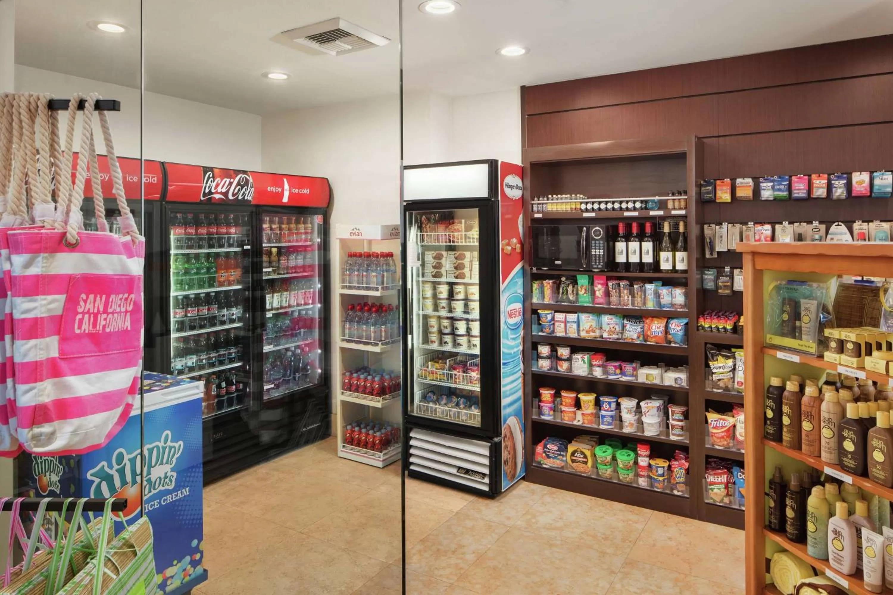 Restaurant/places to eat in DoubleTree By Hilton San Diego Hotel Circle