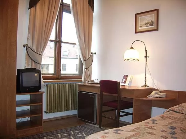 Bed in Hotel Zamek Pułtusk Dom Polonii