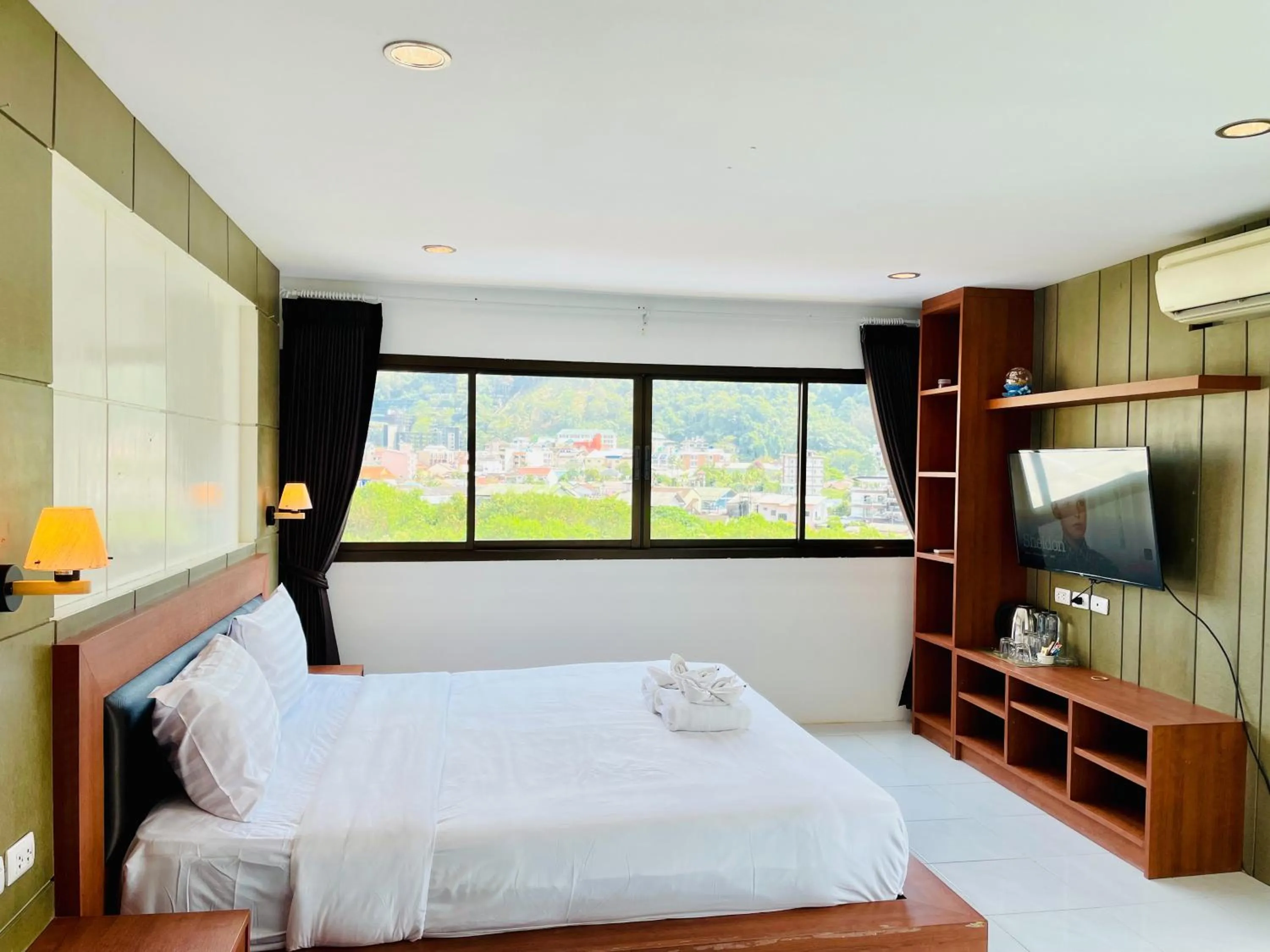 Bed in Good Nice Hotel